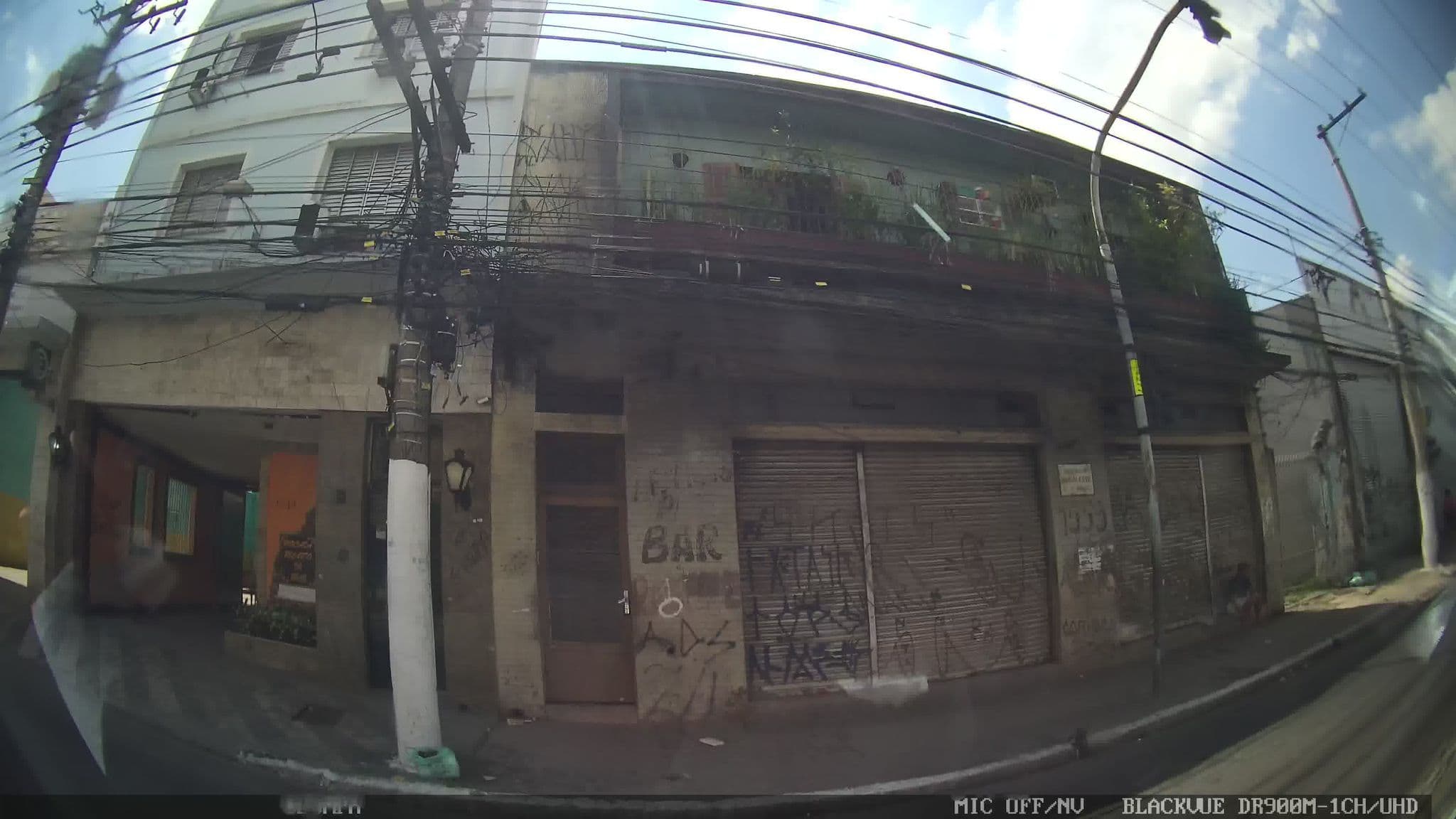 Street view near B Plaza Hotel, Pari — © kaart_4 (CC BY-SA · Mapillary)