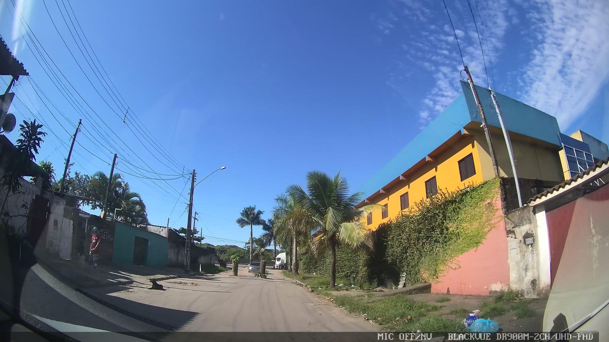 Street view near Ilya das Palmas, Guarujá — © marciosampaio (CC BY-SA · Mapillary)