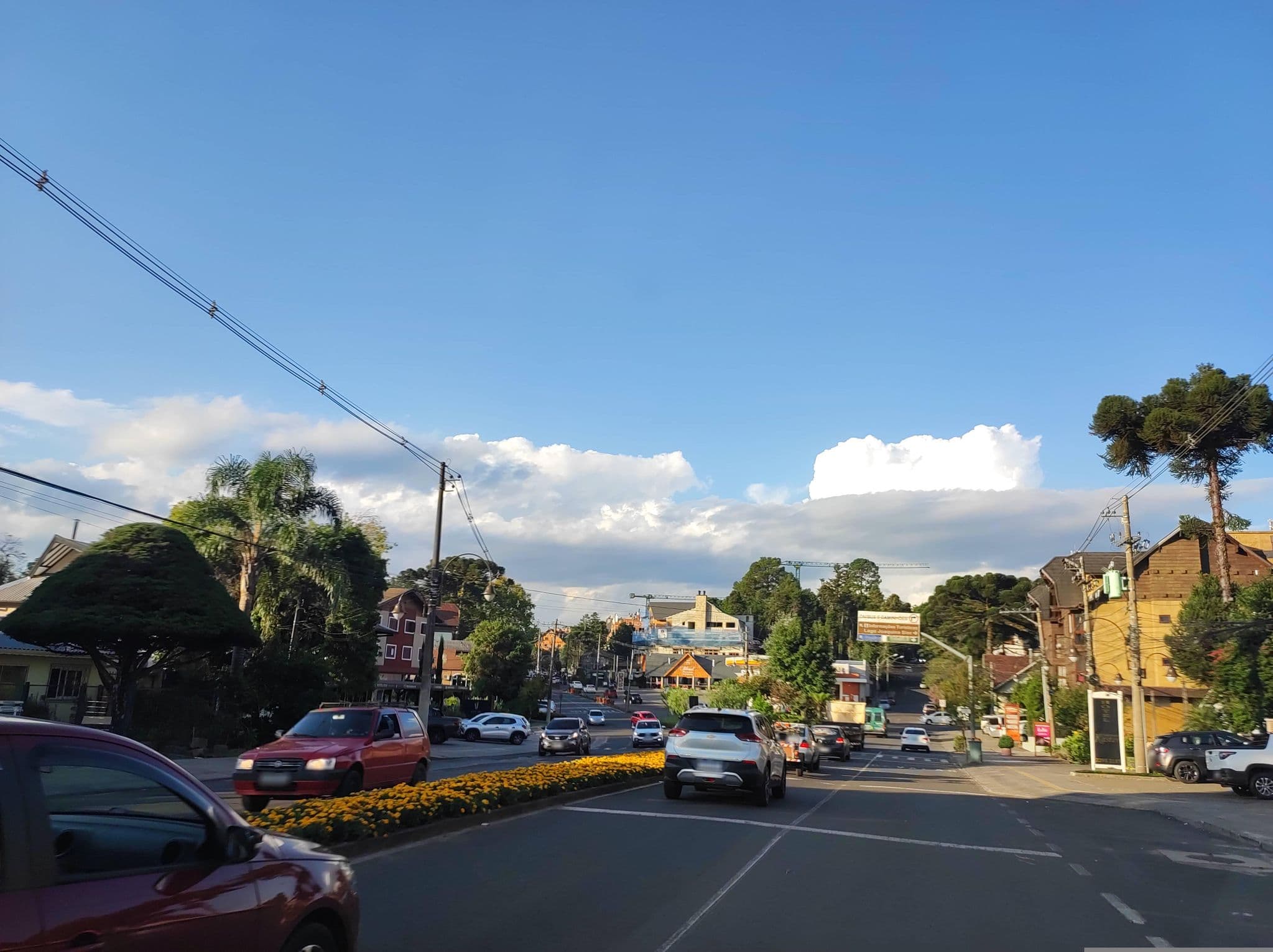 Street view near Sky Premium Hotel, Gramado — © diegokrein (CC BY-SA · Mapillary)