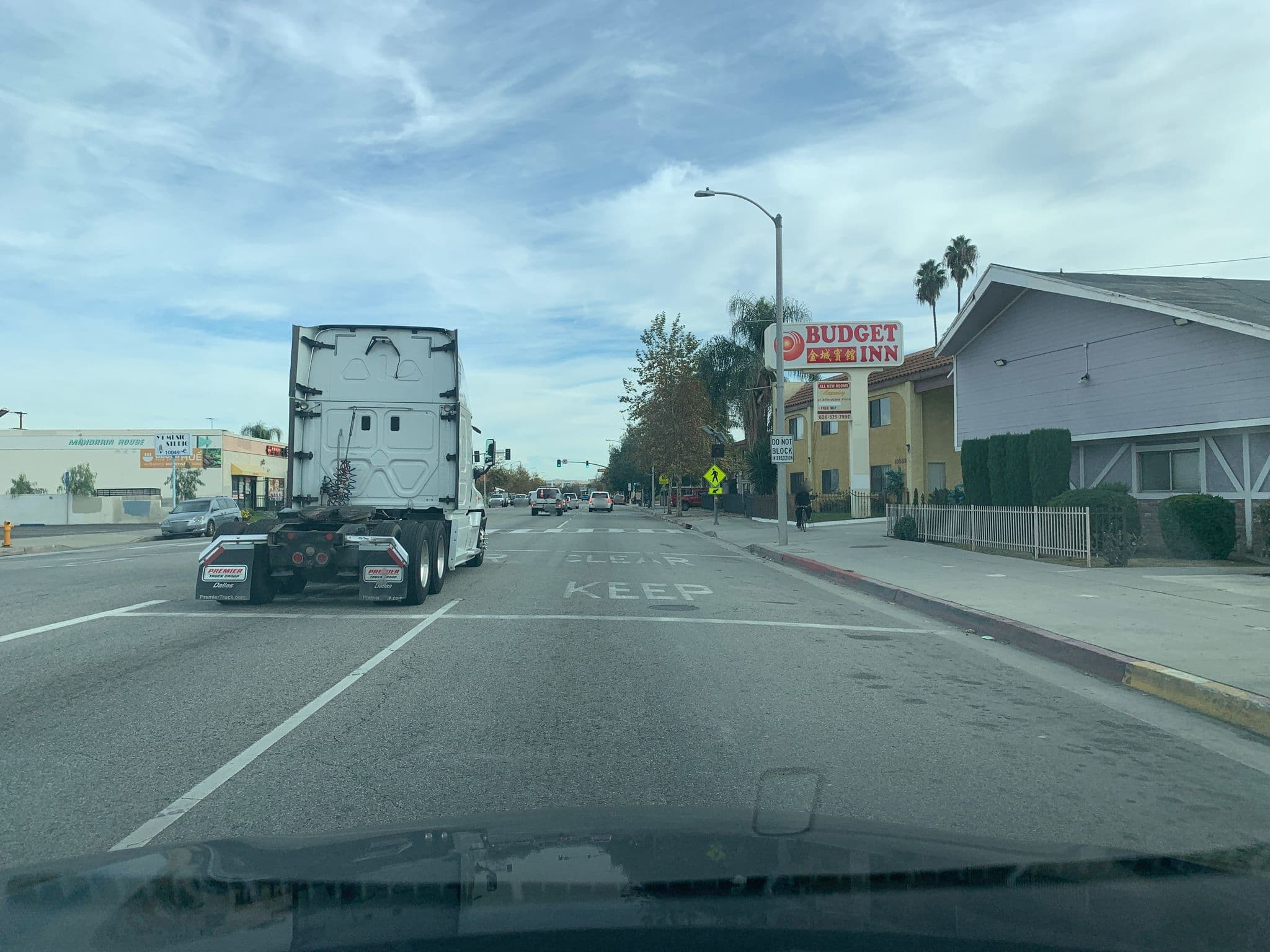 Street view near Budget Inn, Rosemead — © jae1440 (CC BY-SA · Mapillary)