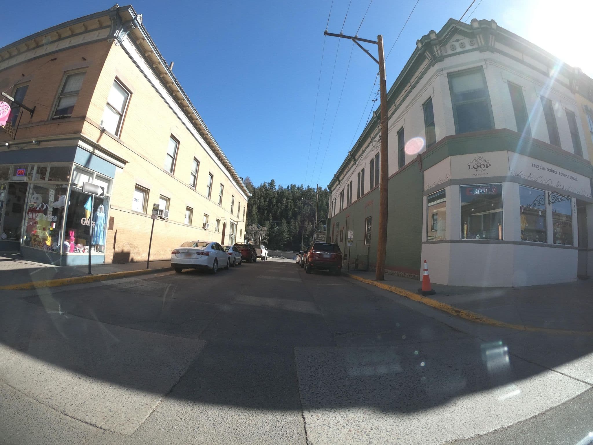 Street view near Brunswick Flat Apartments, Idaho Springs — © roadgeek_md99 (CC BY-SA · Mapillary)