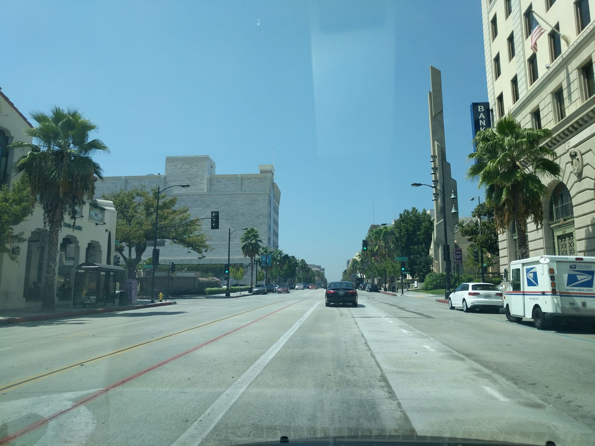 Street view near Zinkes Drive Inn, South Pasadena — © jaschroe (CC BY-SA · Mapillary)