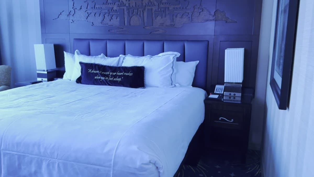 The Disneyland Hotel, Hotel in Anaheim