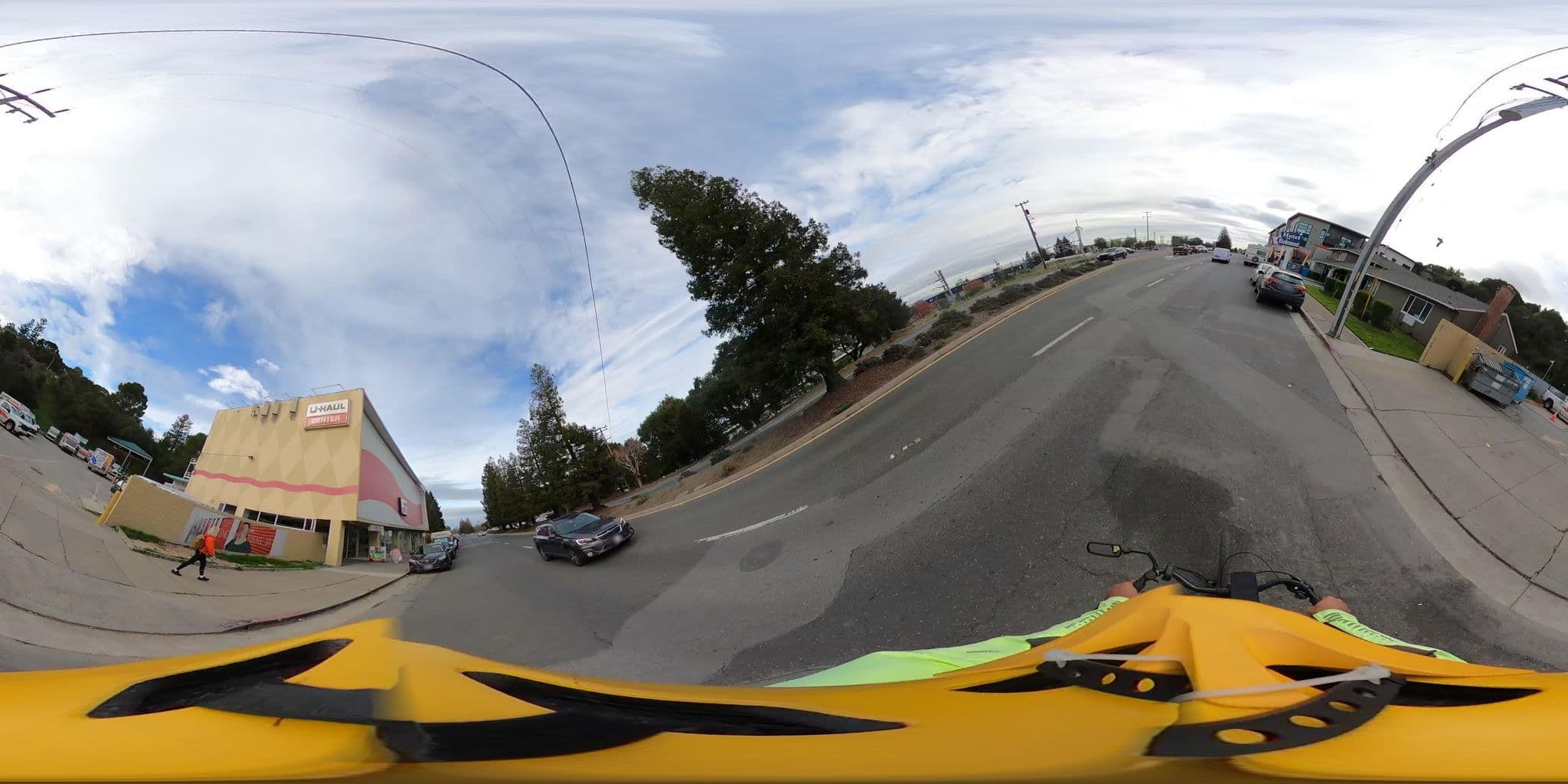 Street view near Kingsway Motel, Belmont — © pixelpete (CC BY-SA · Mapillary)