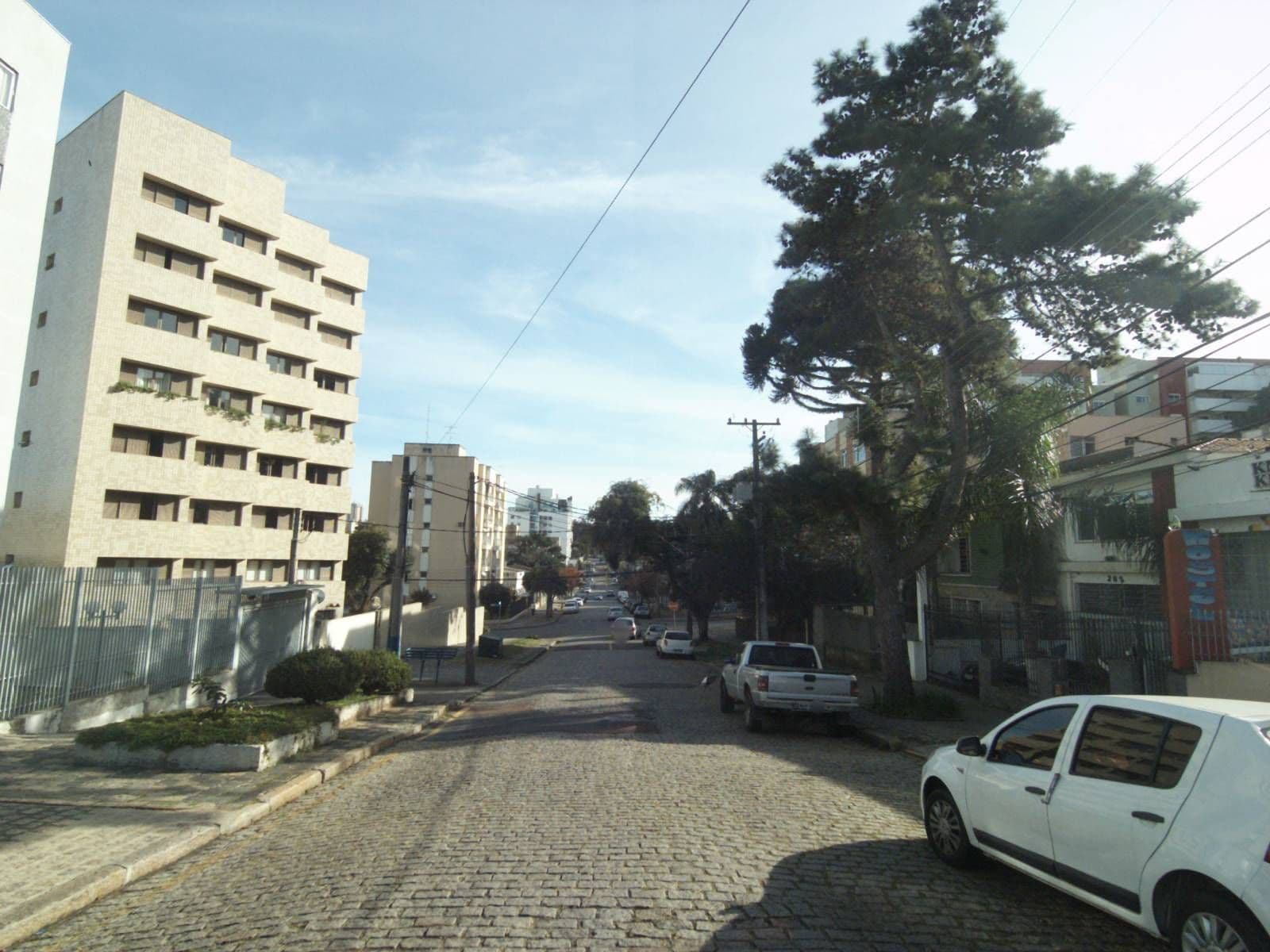 Street view near knock knock hostel, Curitiba — © projevias (CC BY-SA · Mapillary)
