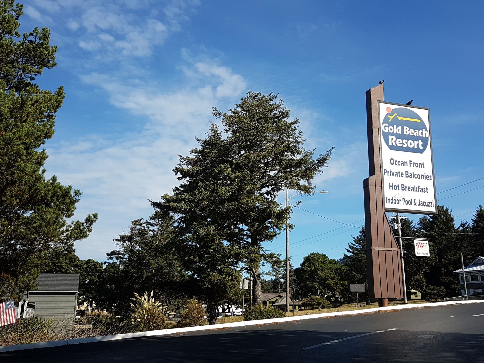 Street view near Gold Beach Resort, Gold Beach — © jopparn (CC BY-SA · Mapillary)