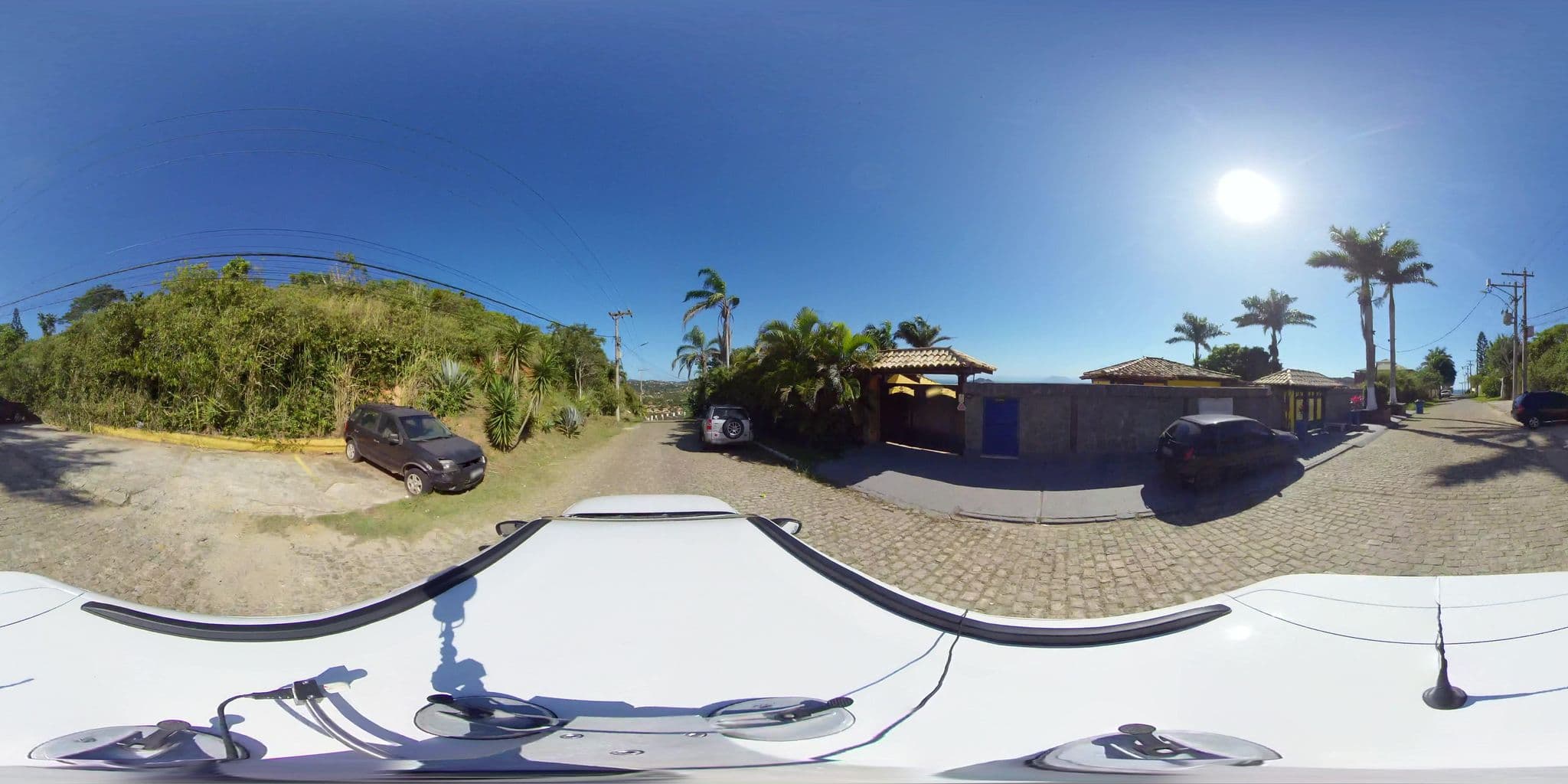 Street view near Bella Vista Paradiso Hostel, Armação dos Búzios — © 360 (CC BY-SA · Mapillary)