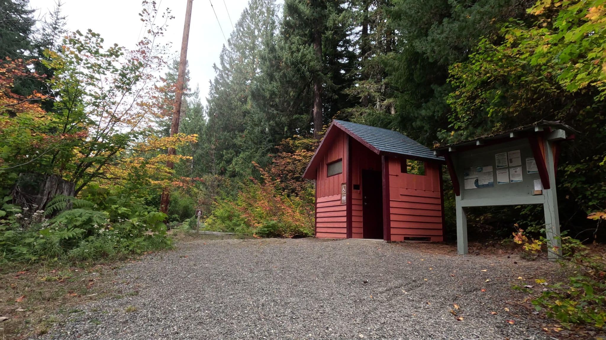 Street view near Roaring Creek Campground, Riverbend — © natfoot (CC BY-SA · Mapillary)