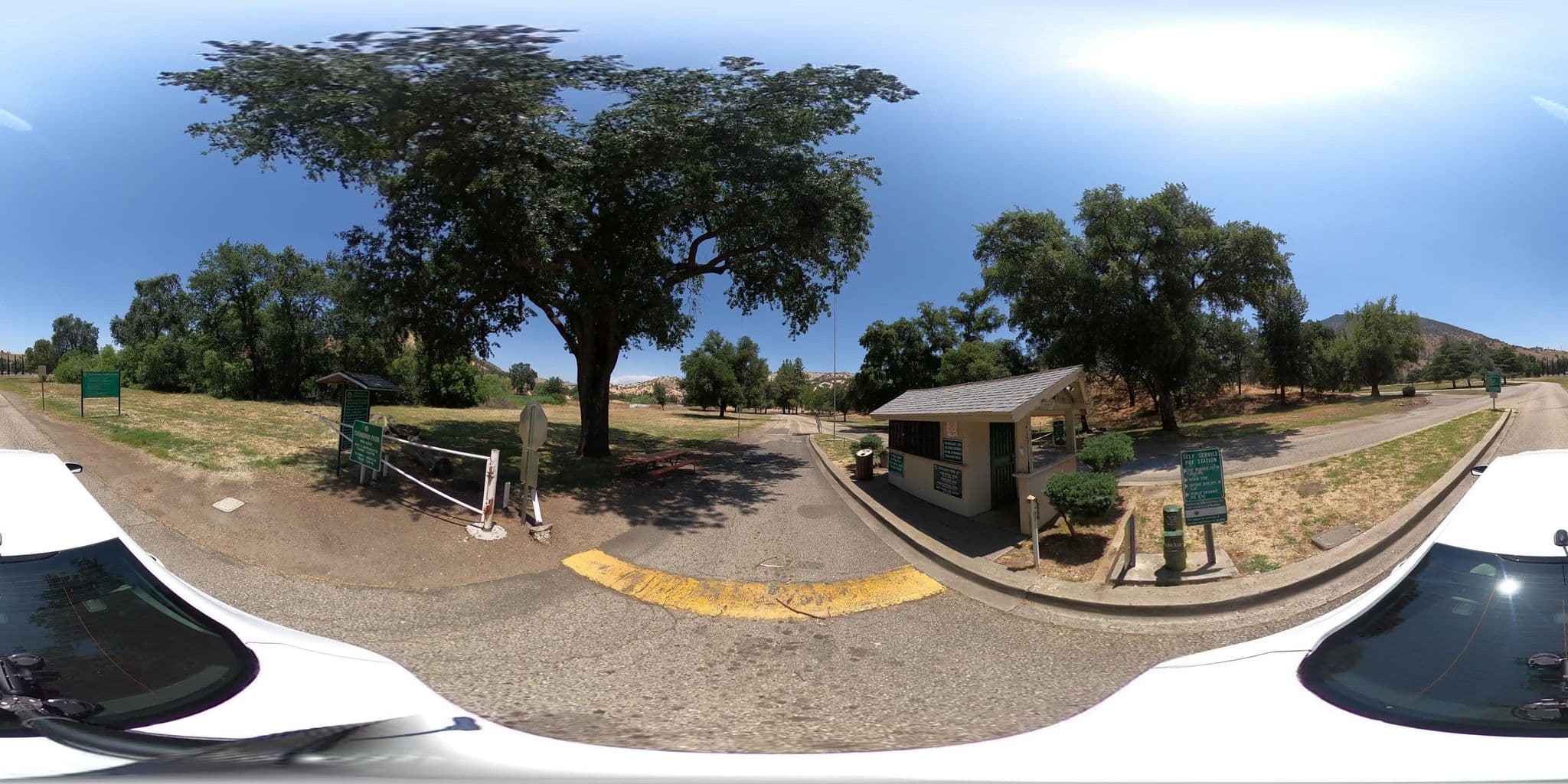Street view near Choinumni Park (county), Minkler — © rylopez (CC BY-SA · Mapillary)