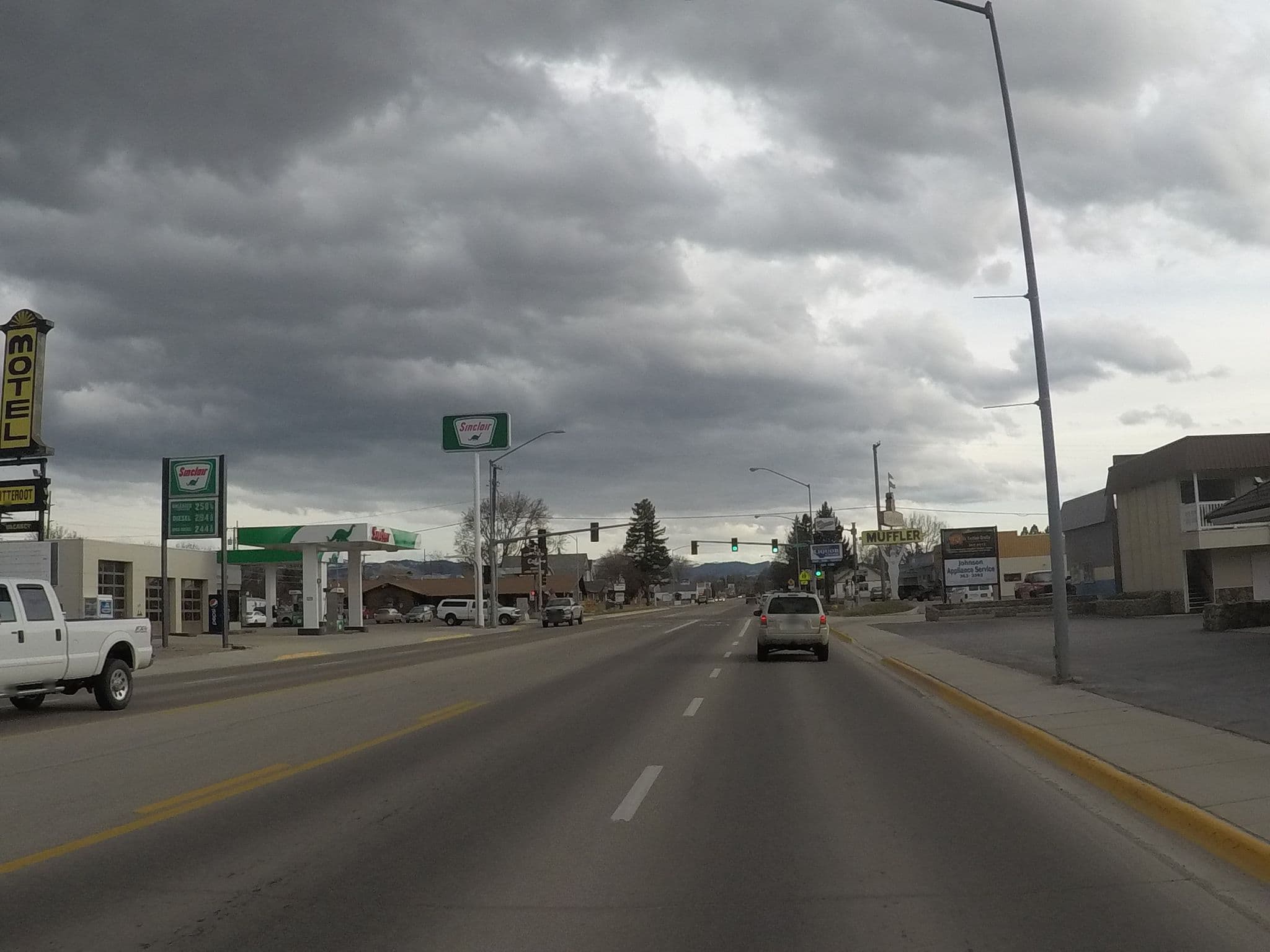 Street view near Stay Express Inn Hamilton, Lolo — © chrisbeddow (CC BY-SA · Mapillary)