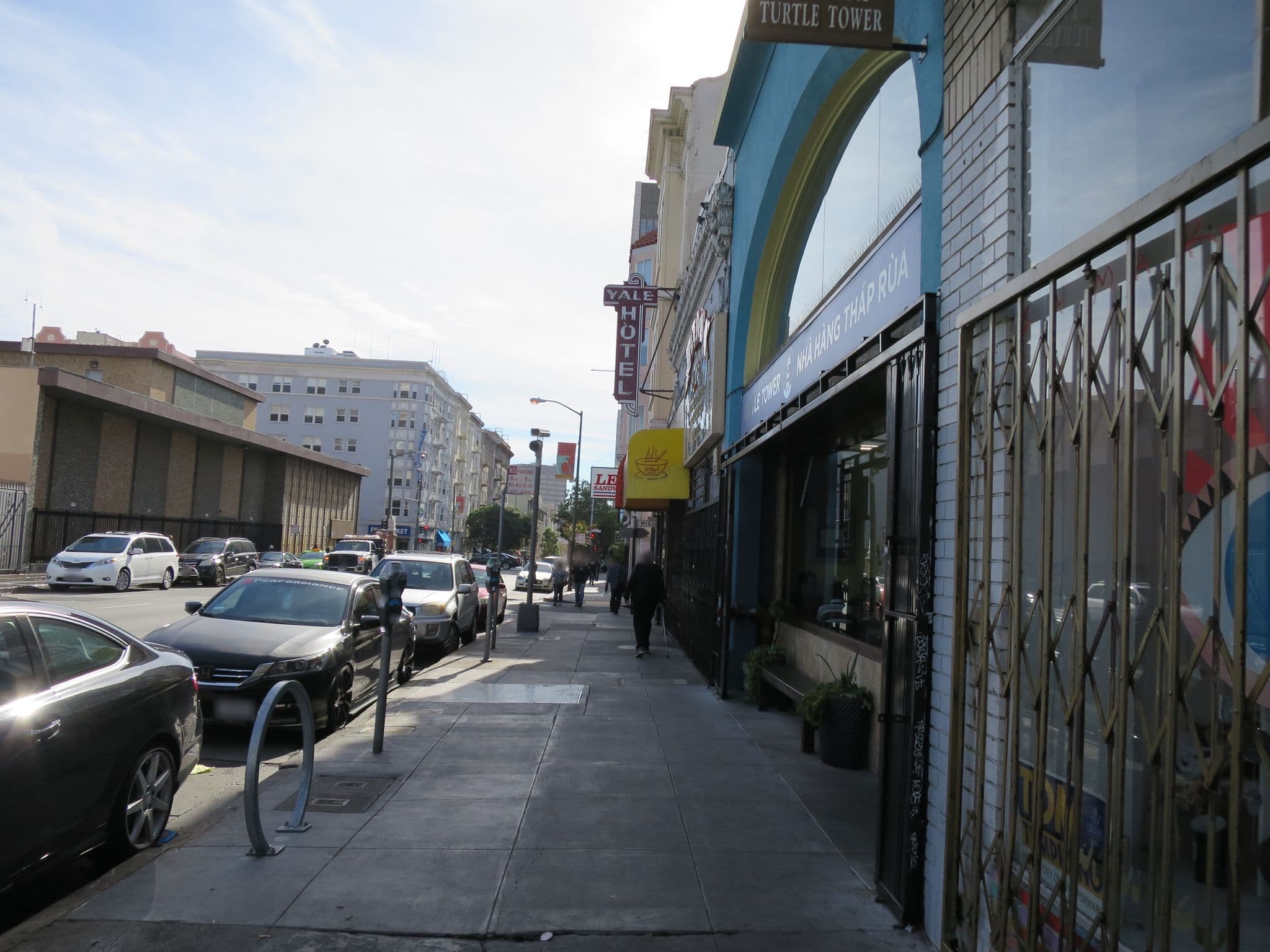 Street view near Hotel Shahil, San Francisco