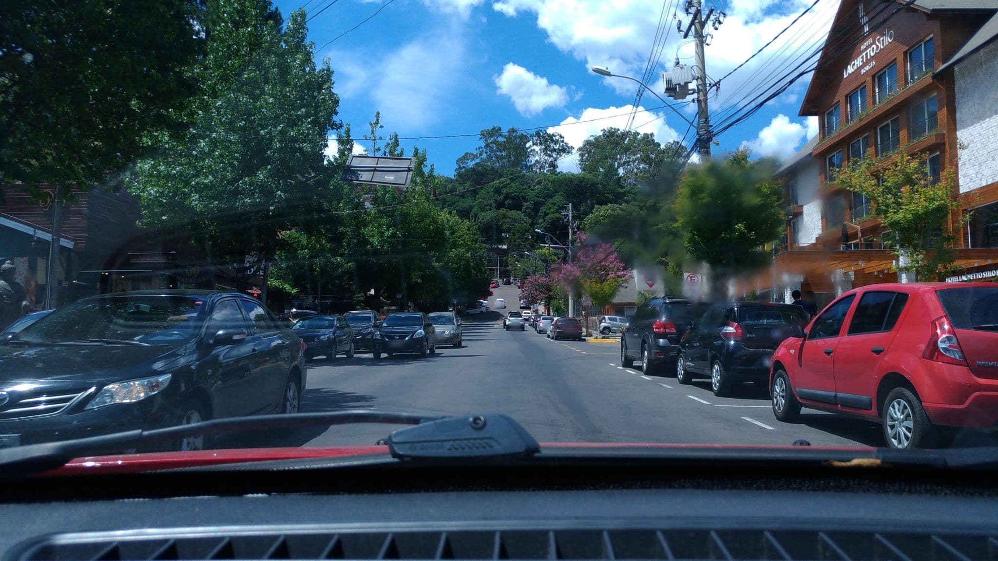 Street view near Laghetto Stilo Borges, Gramado — © viniciusgrassi (CC BY-SA · Mapillary)