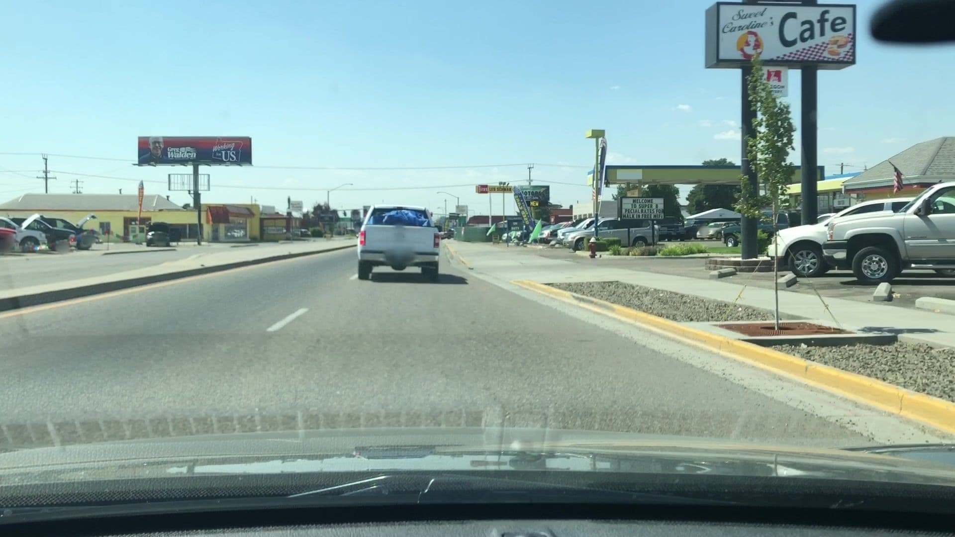 Street view near Super 8 Ontario, Payette — © lvl5 (CC BY-SA · Mapillary)
