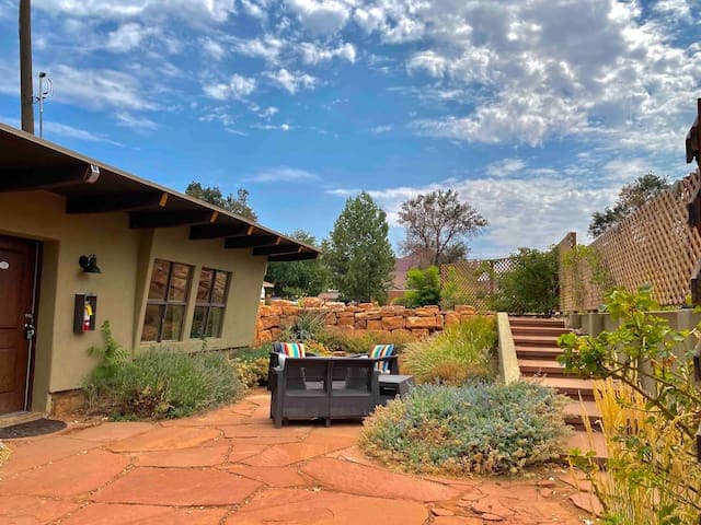 Flagstone Boutique Inn & Suites, Motel in Kanab