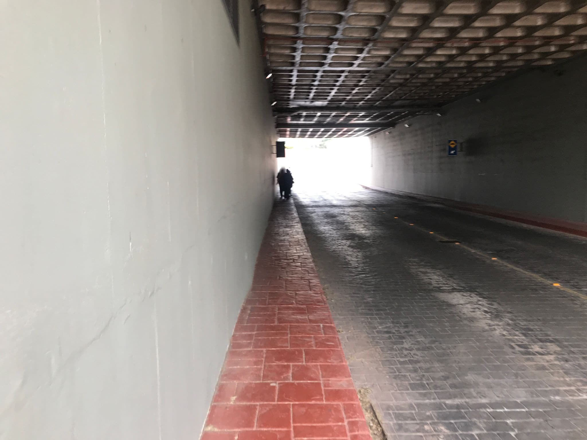 Street view near Golden Tulip Brasilia Alvorada, Paranoá — © wesleygmartins (CC BY-SA · Mapillary)