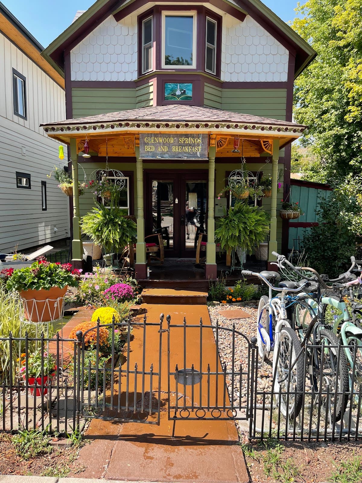 Glenwood Springs Hostel, Hostel in Glenwood Springs