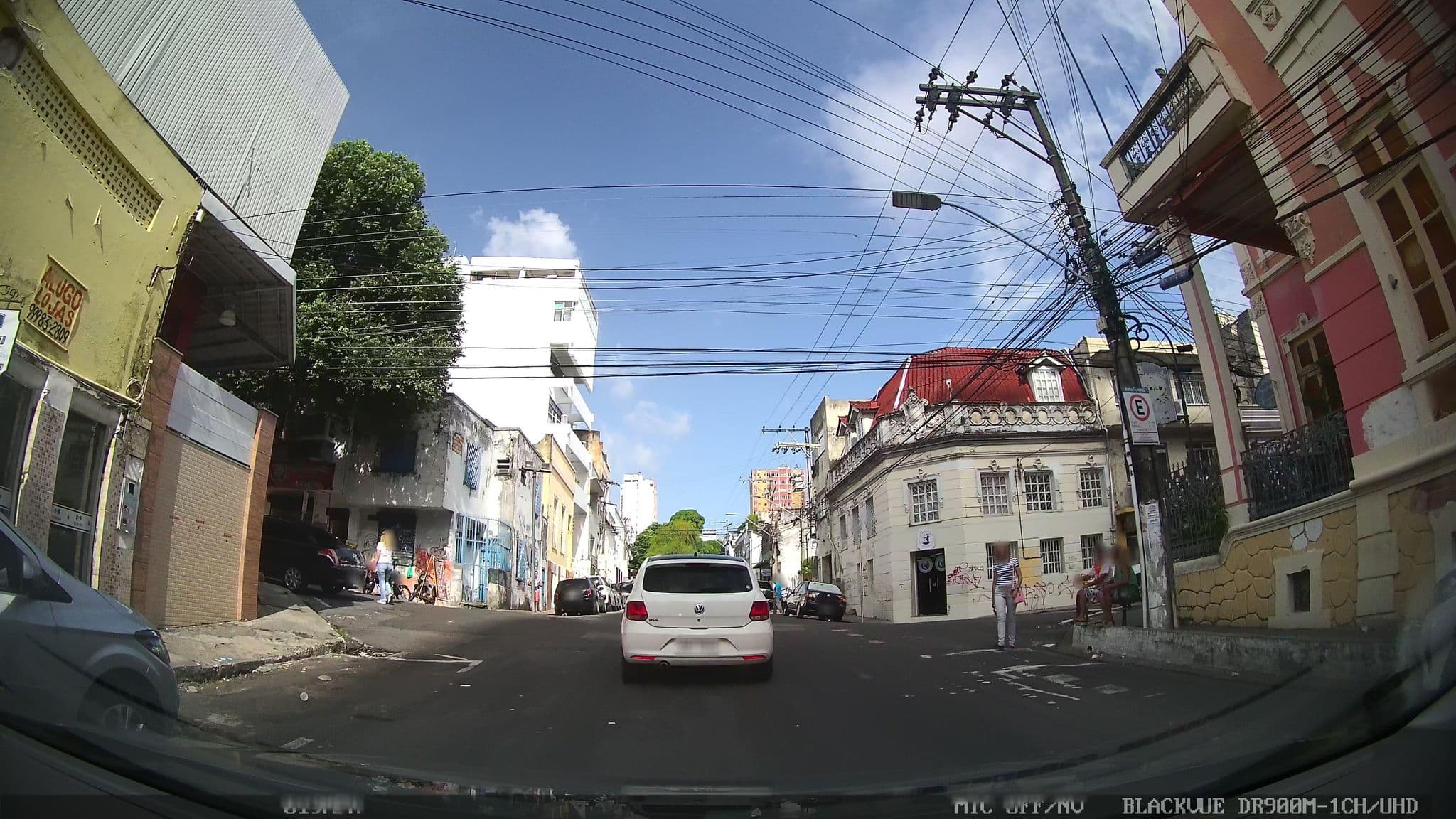 Street view near Hostel Mao, Manaus — © kaart_1 (CC BY-SA · Mapillary)