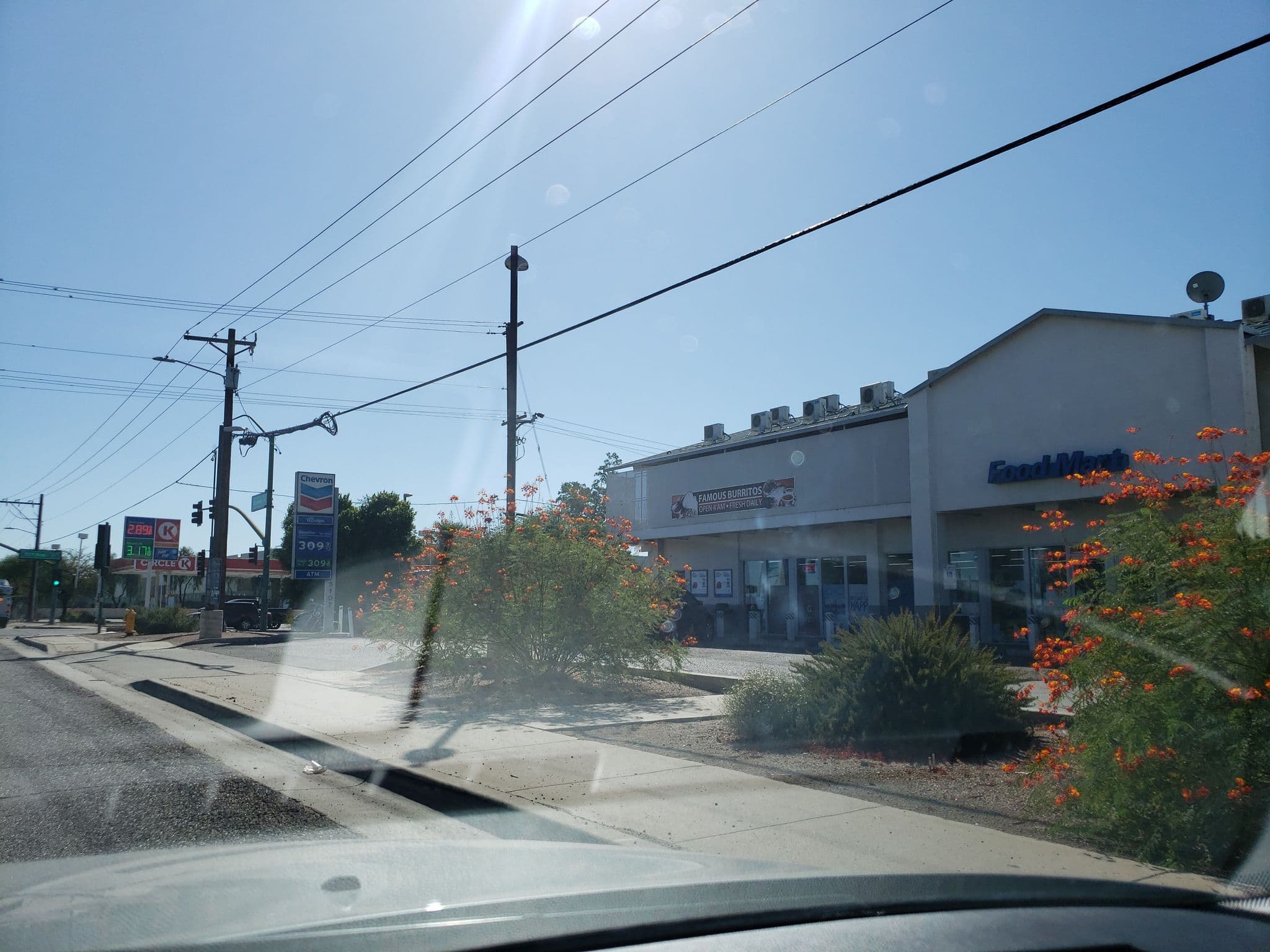 Street view near Sav-On Motel, Maryvale — © drkludge (CC BY-SA · Mapillary)