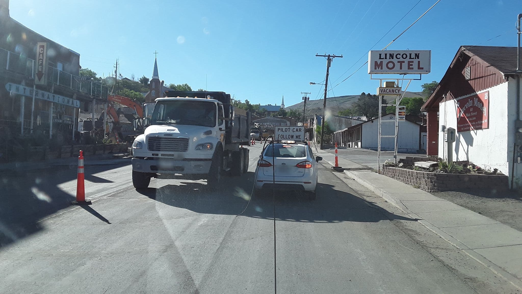 Street view near Lincoln Motel, Lovelock — © jbthemilker (CC BY-SA · Mapillary)