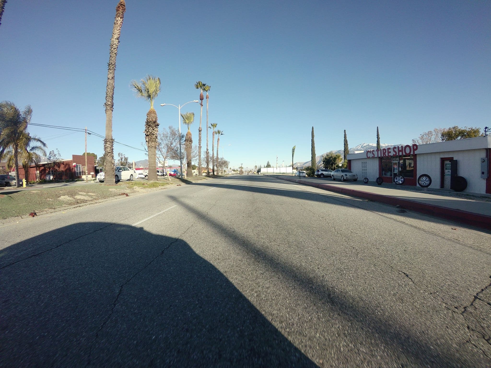 Street view near Days Inn, Banning — © gyllen (CC BY-SA · Mapillary)