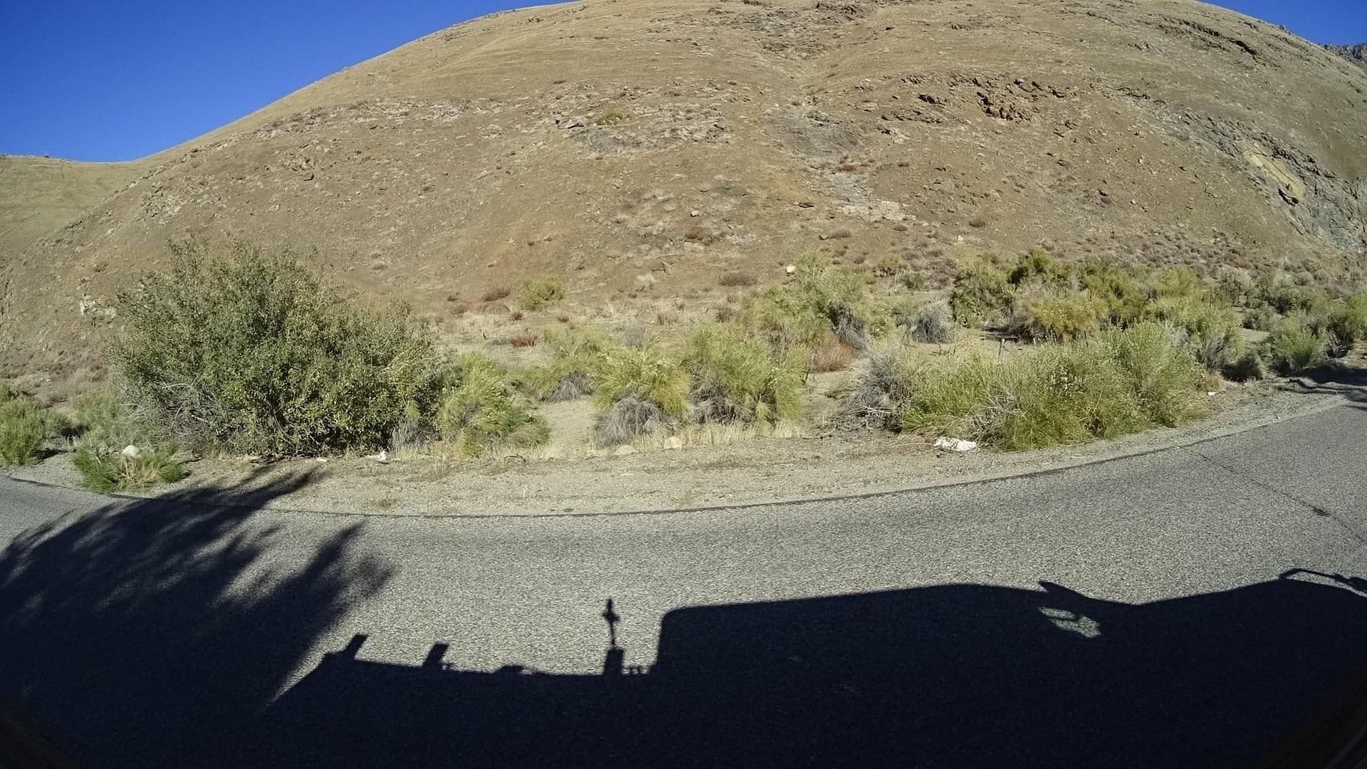 Street view near Kern River's Edge Campground, Kernville — © marker_geo (CC BY-SA · Mapillary)