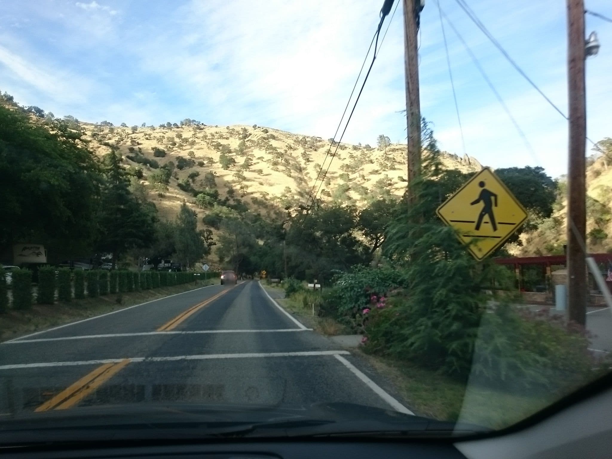 Street view near Canyon Creek resort, Winters — © voschix (CC BY-SA · Mapillary)