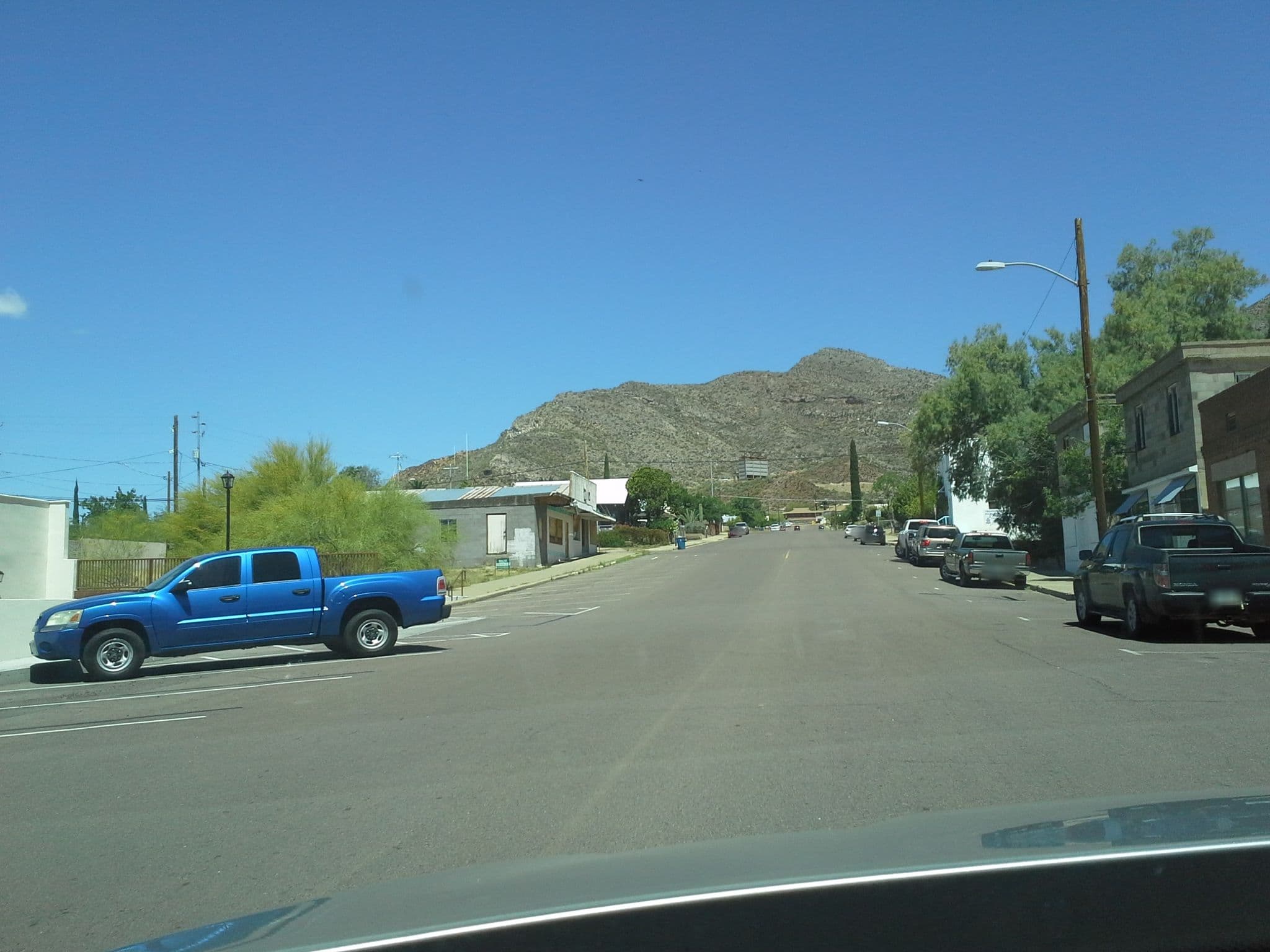 Street view near Hotel Magma, Gold Camp — © drkludge (CC BY-SA · Mapillary)