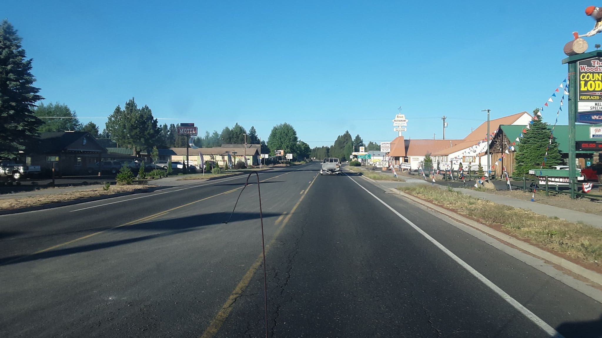 Street view near The Woodsman Country Lodge, La Pine — © jbthemilker (CC BY-SA · Mapillary)