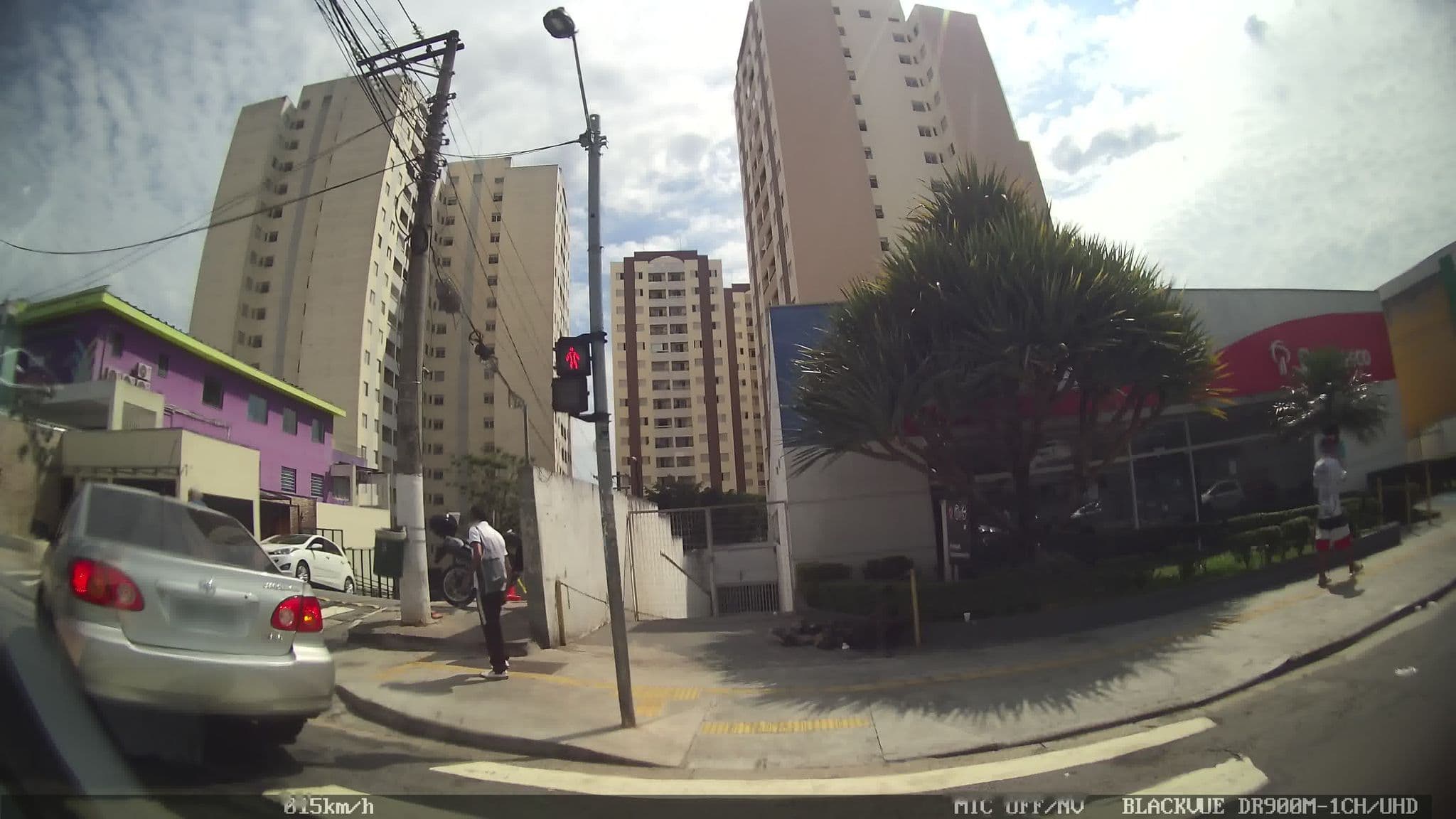 Street view near Condomínio Campos de Piratininga, Cachoeirinha — © kaart_2 (CC BY-SA · Mapillary)