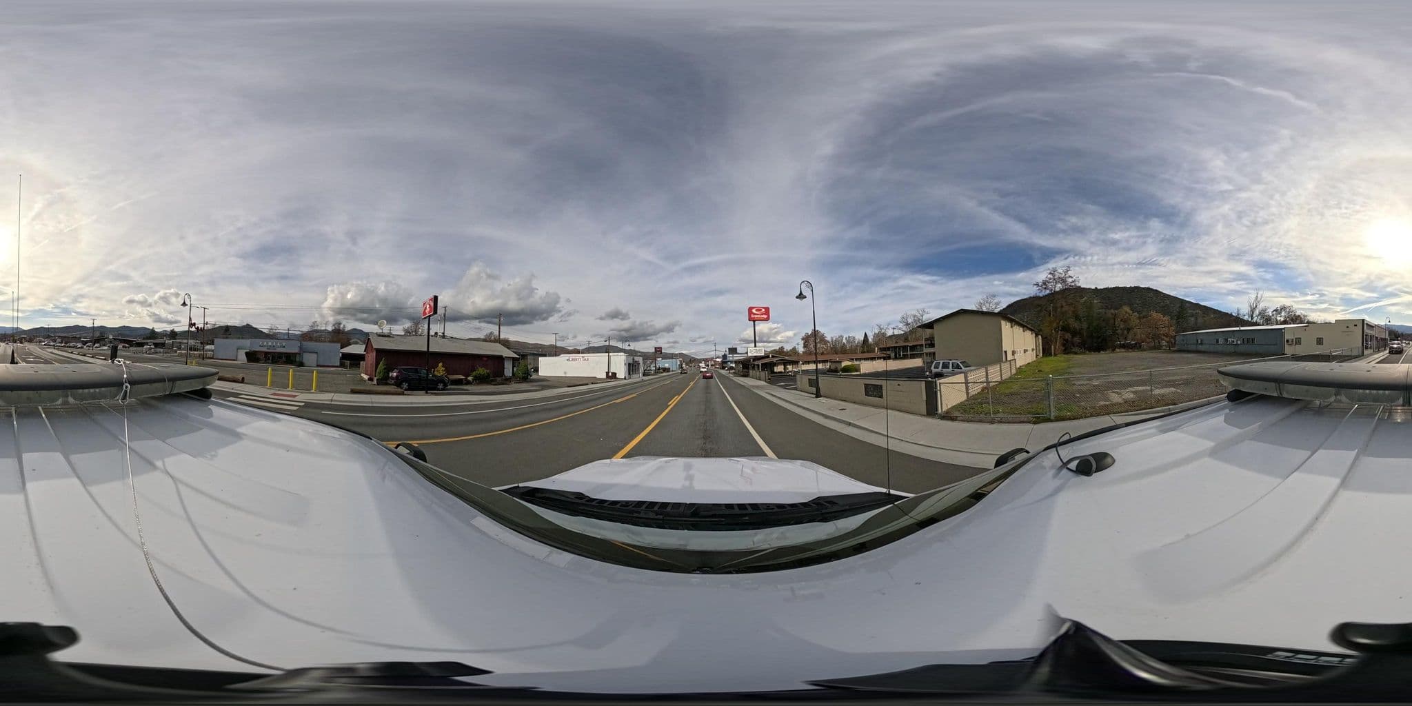 Street view near Econo Lodge, Yreka — © OES3 (CC BY-SA · Mapillary)