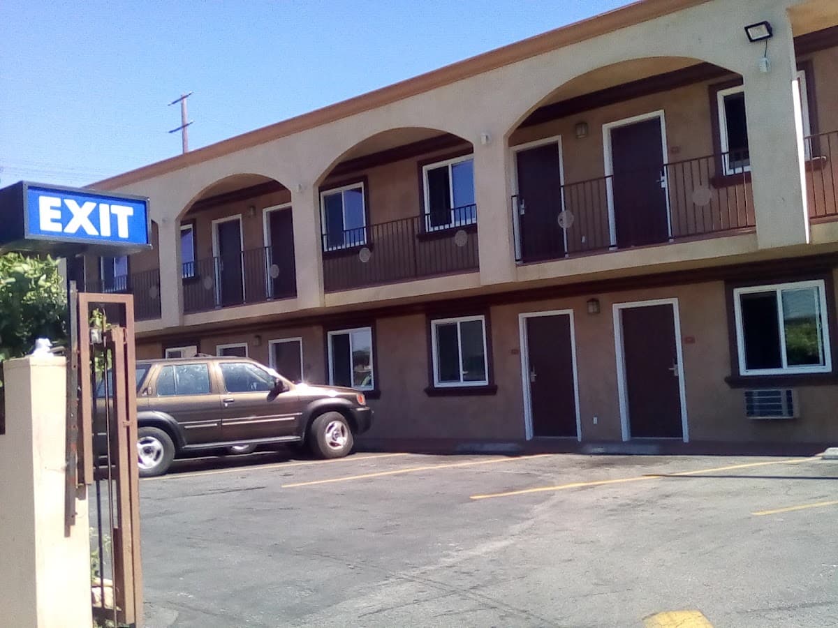 New Bay Motel, Motel in Westmont