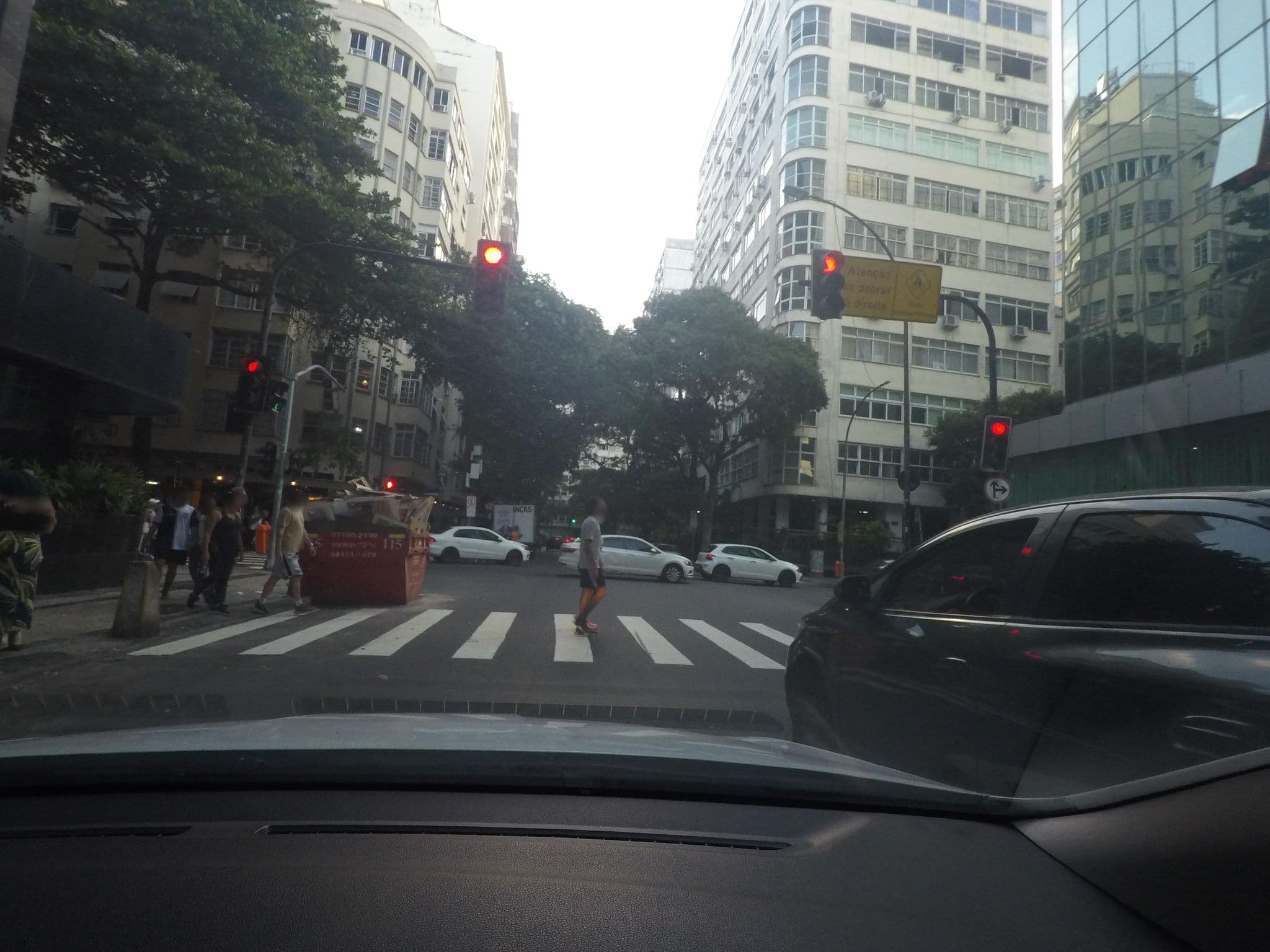 Street view near Residencial Budget, Copacabana — © jaderbavaresco (CC BY-SA · Mapillary)