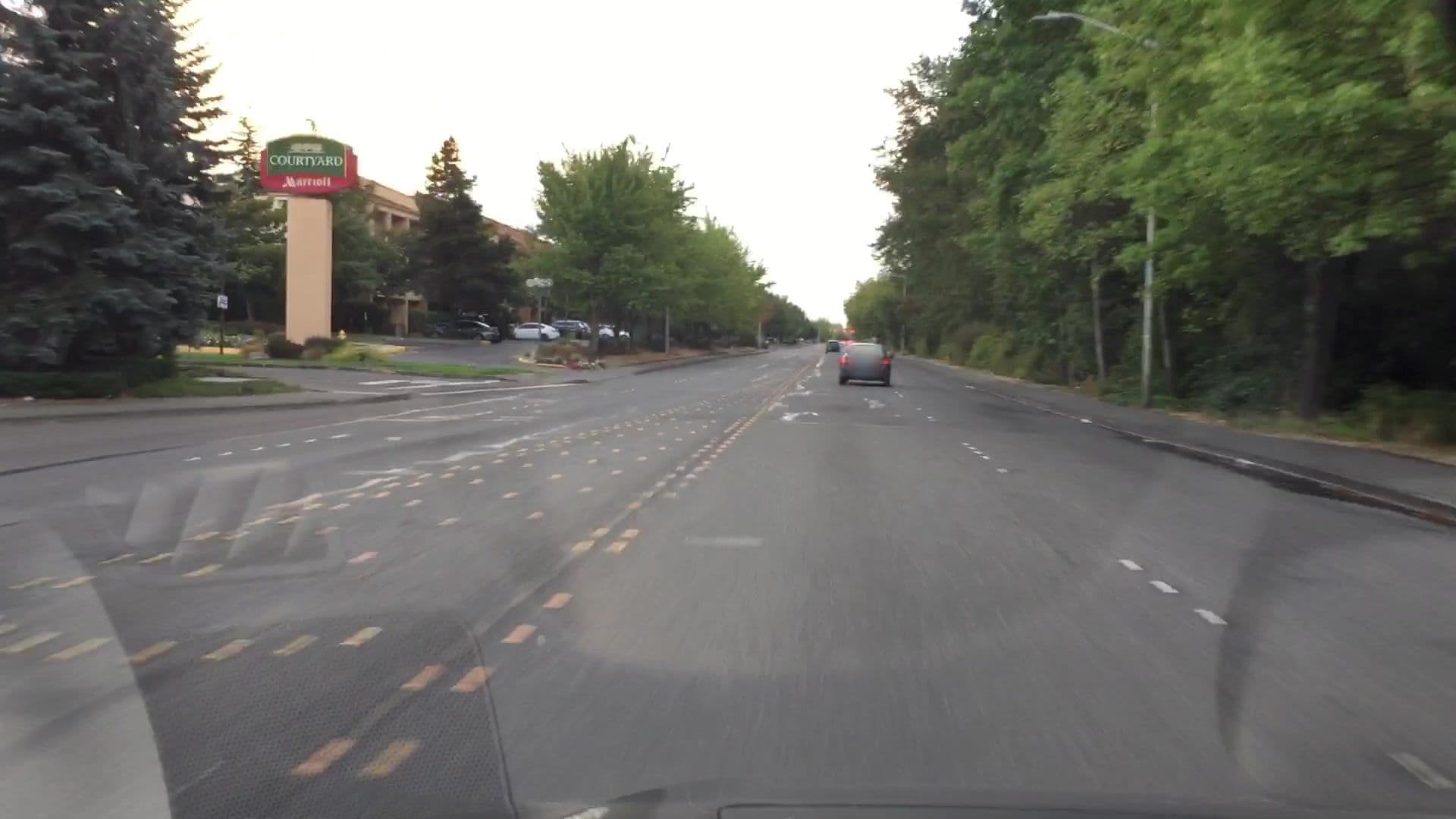 Street view near Courtyard, Tukwila — © lvl5 (CC BY-SA · Mapillary)