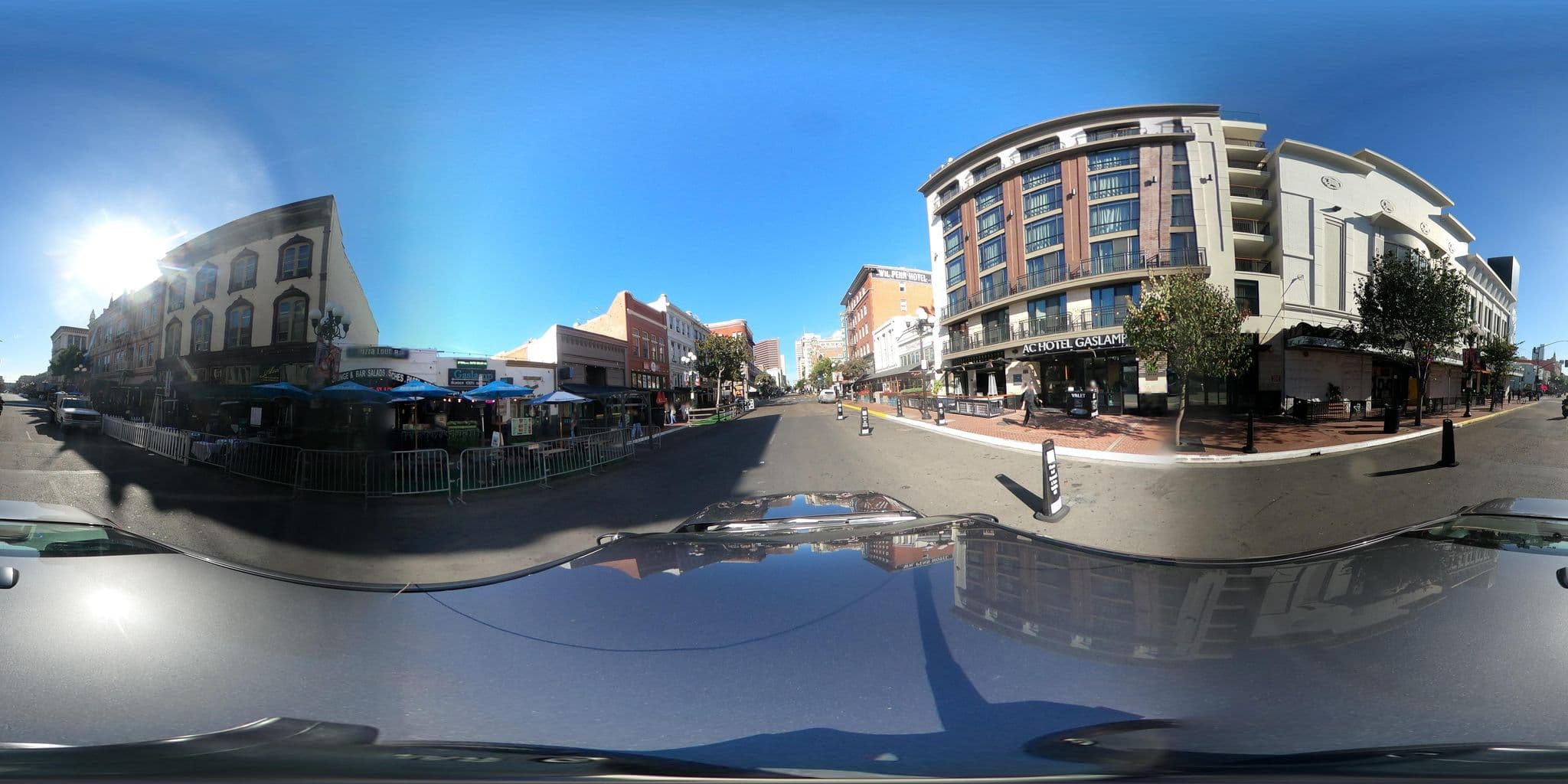Street view near Gaslamp hostel, San Diego
