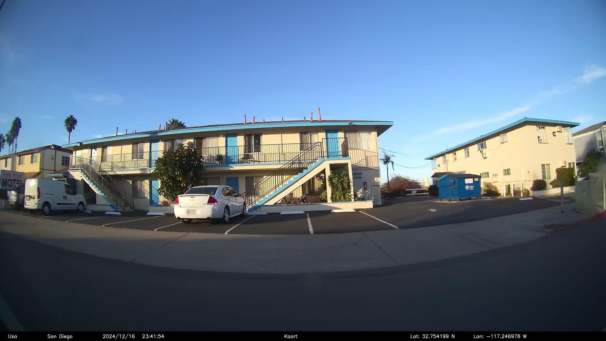 Street view near Ebb Tide Motel, San Diego