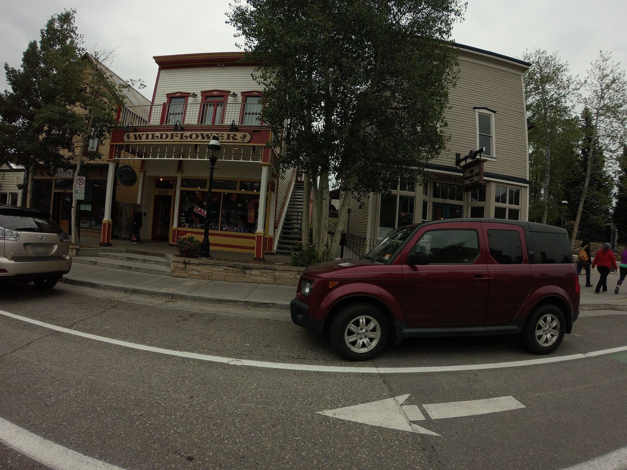 Street view near Breck Loft, Silverthorne — © talllguy (CC BY-SA · Mapillary)