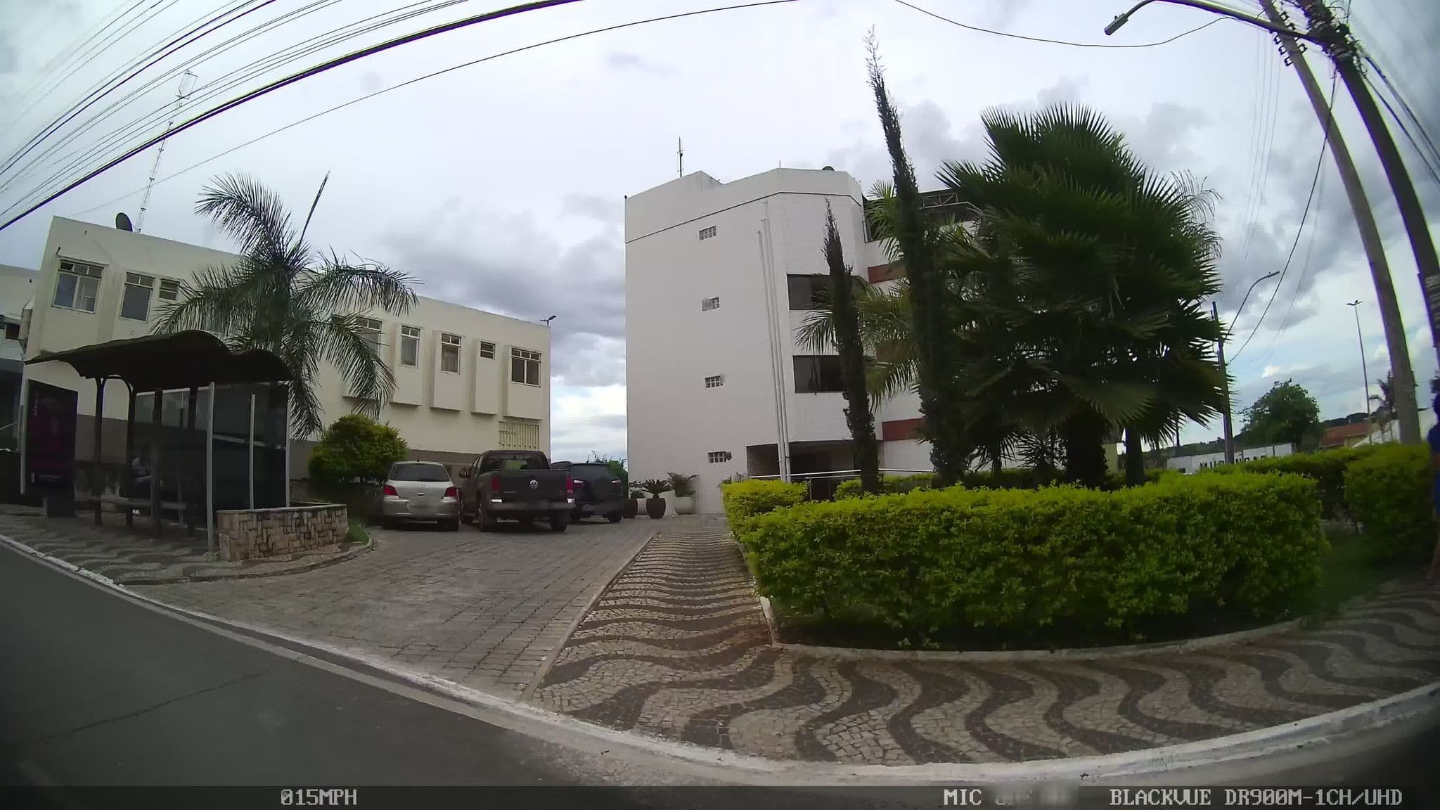 Street view near Aero hotel, Candangolândia — © kaart_4 (CC BY-SA · Mapillary)