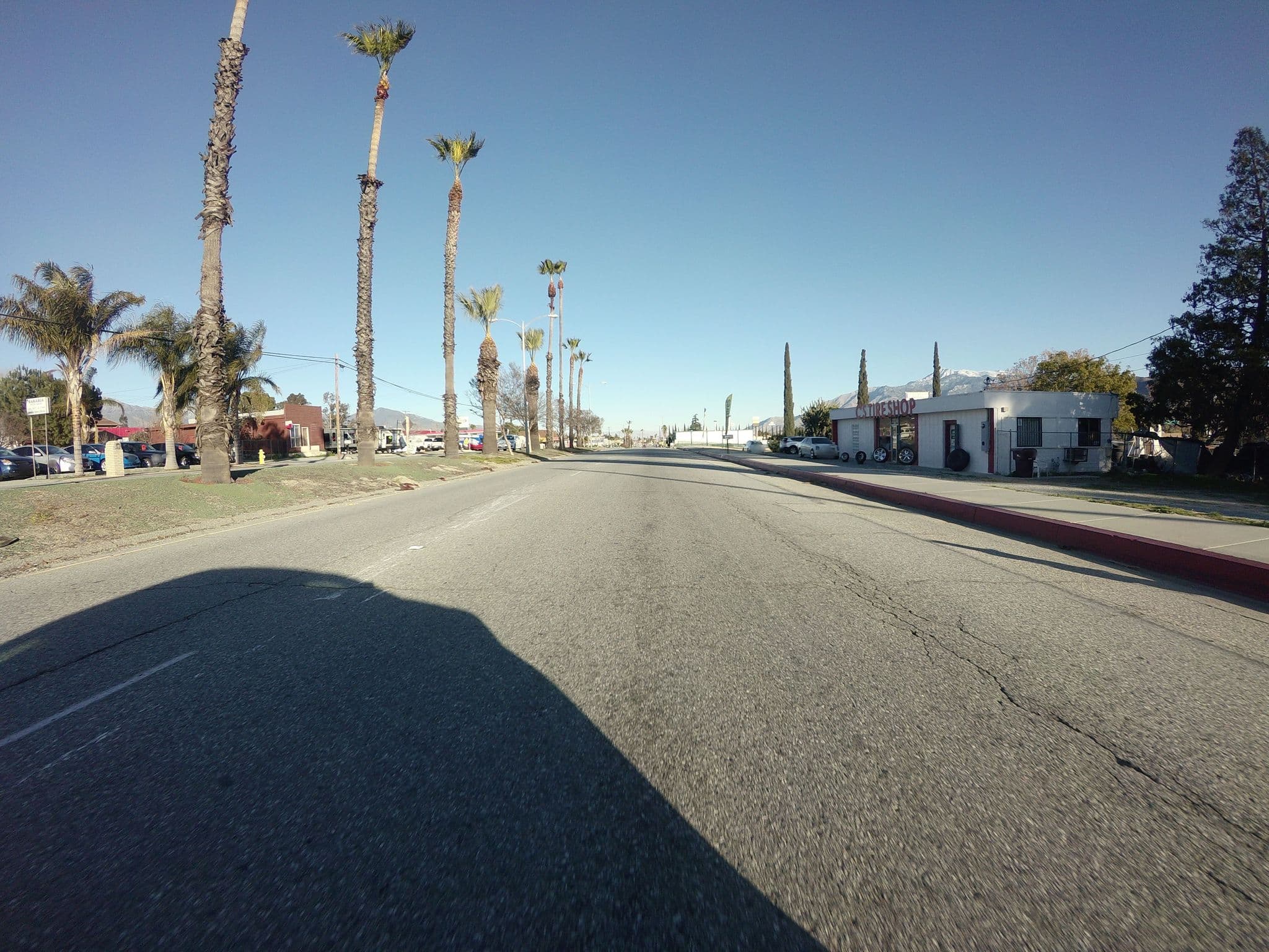 Street view near Days Inn, Banning — © gyllen (CC BY-SA · Mapillary)