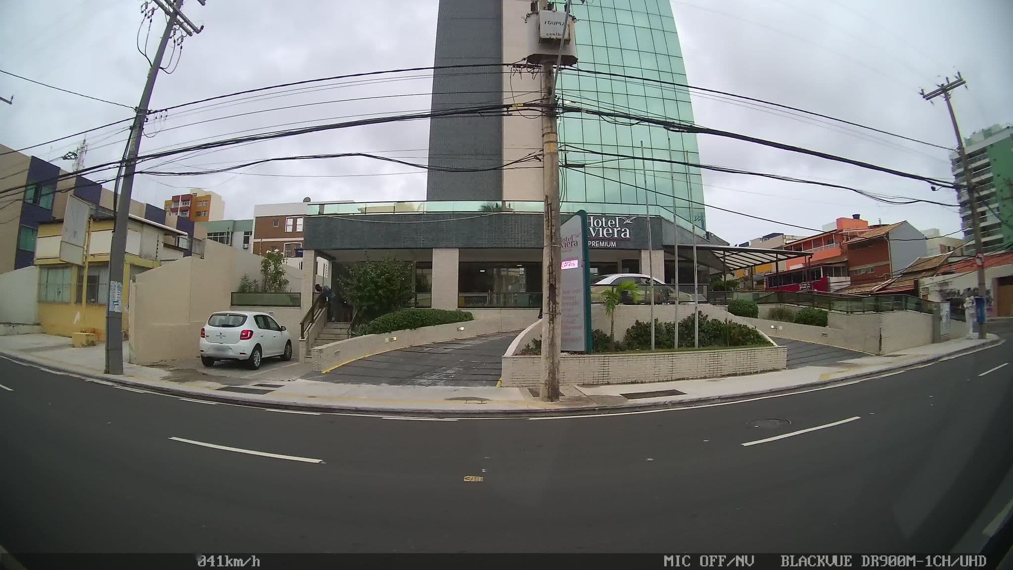Street view near Riviera Premium Hotel, Salvador