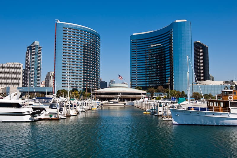 San Diego Marriott Marquis & Marina (via Wikimedia Commons, CC BY 2.0)