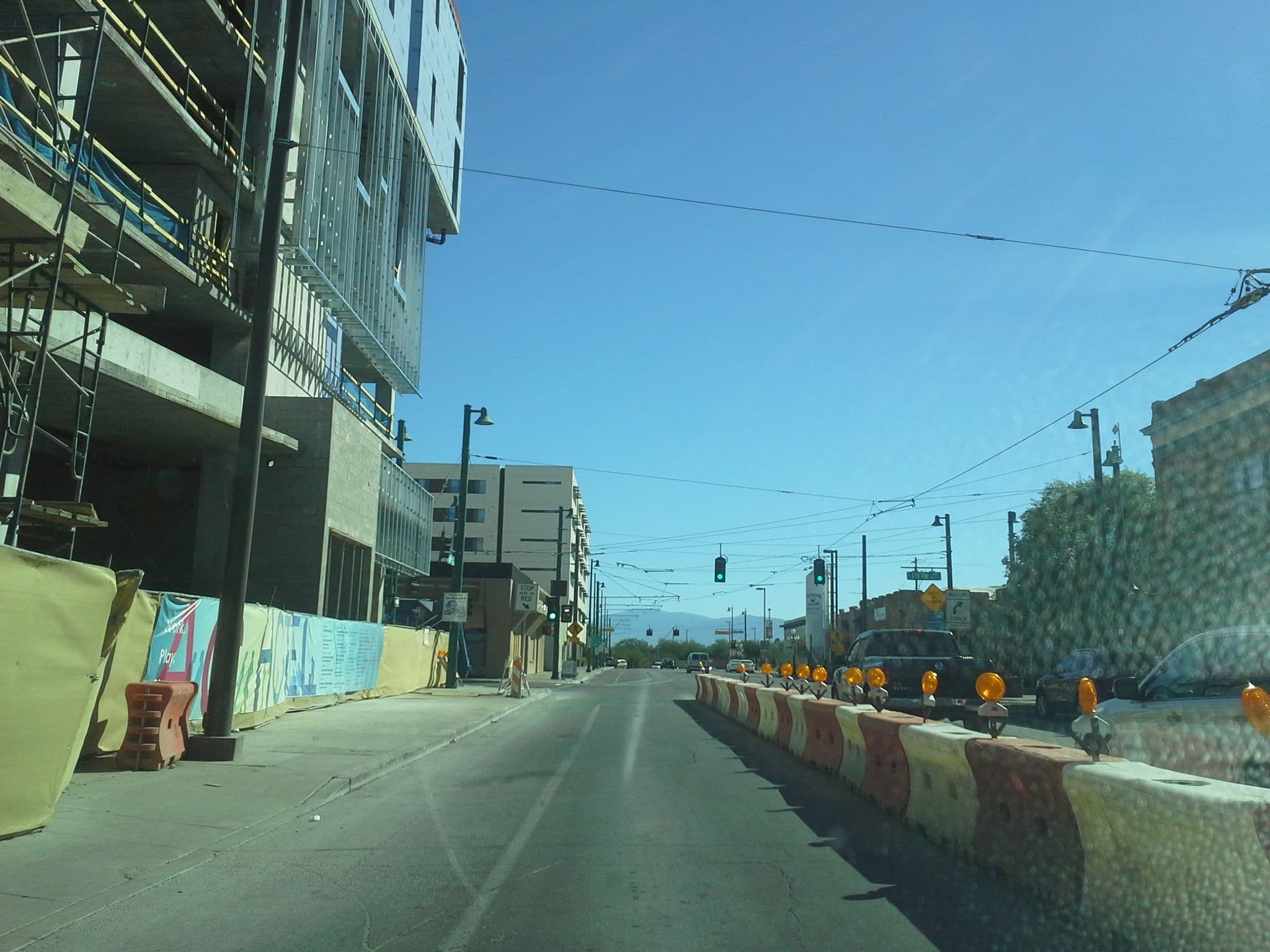 Street view near AC Hotel, South Tucson — © drkludge (CC BY-SA · Mapillary)