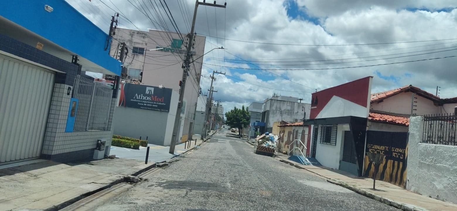 Street view near Pensão Marone, Teresina — © felipedantas (CC BY-SA · Mapillary)