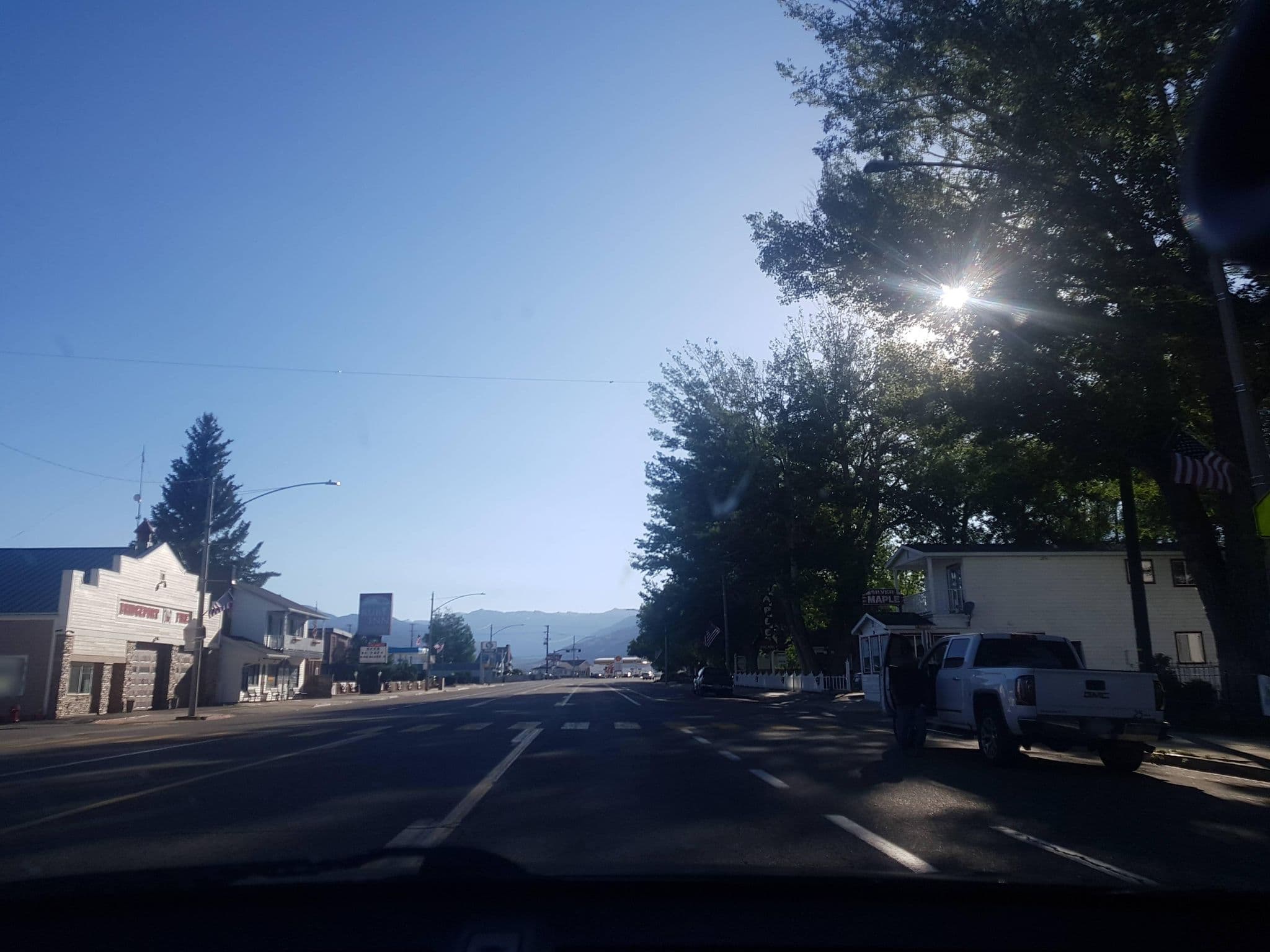 Street view near Bodie Hotel, Topaz Ranch Estates — © igorzo (CC BY-SA · Mapillary)