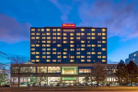 Sheraton Denver West Hotel, Hotel in West Pleasant View