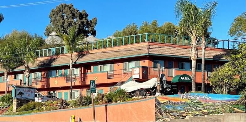 Oakridge Inn, Motel in Oak View