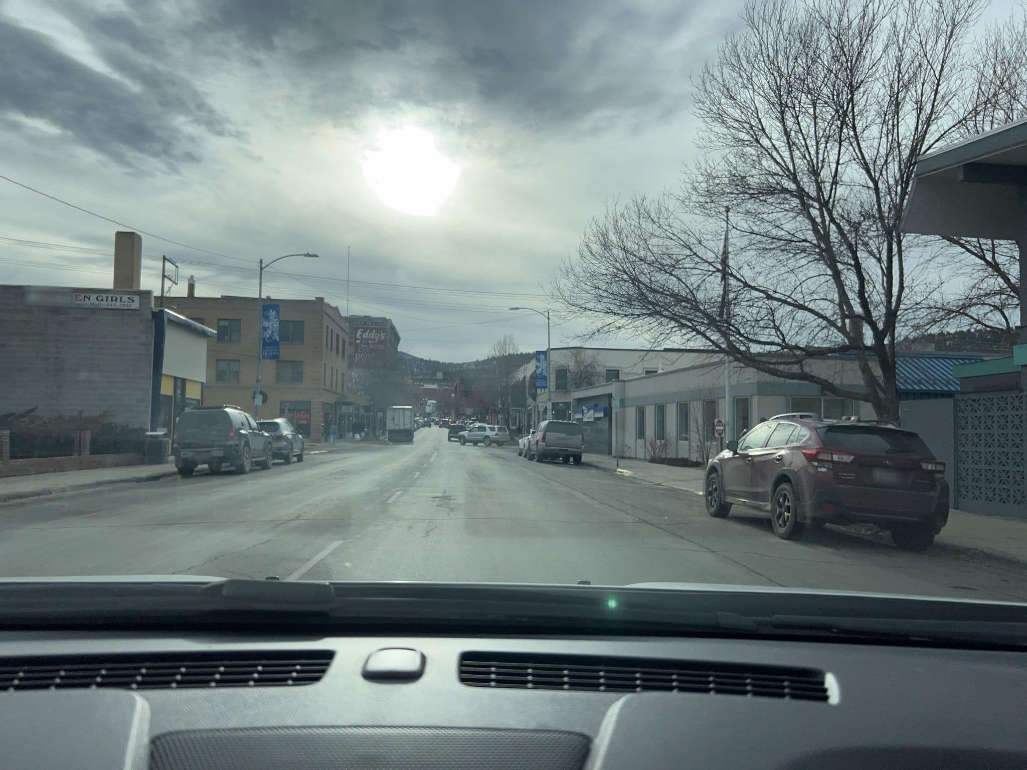 Street view near Budget Inn Express, Helena — © whitecotton (CC BY-SA · Mapillary)