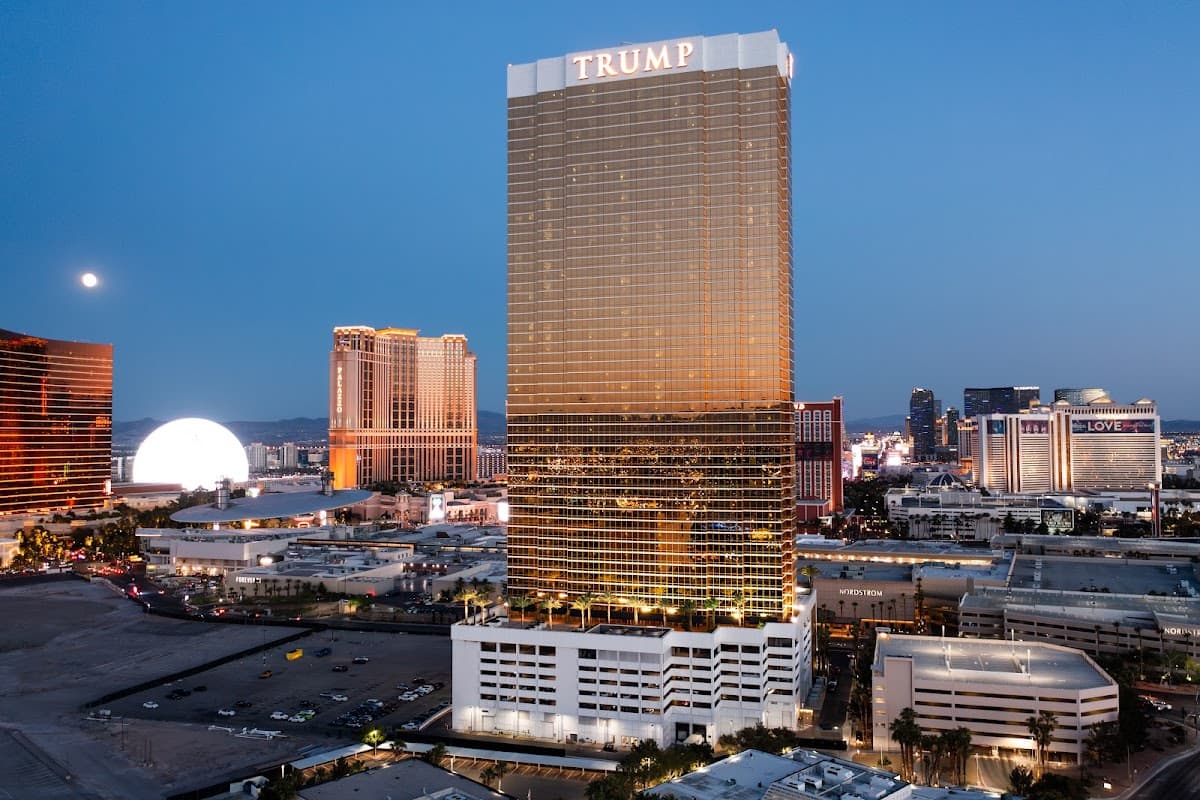 Trump International Hotel Las Vegas, Hotel in Paradise
