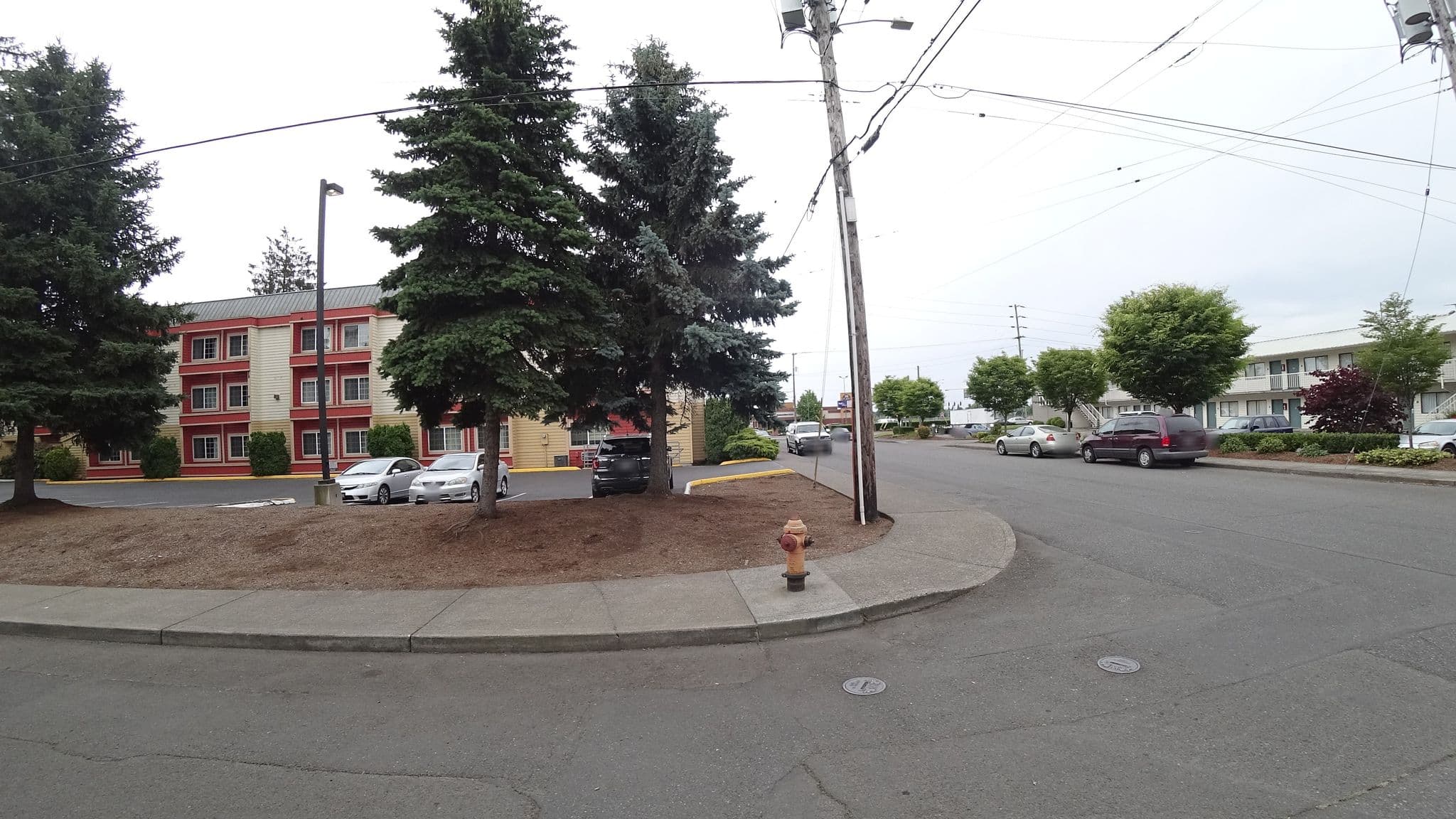 Street view near Chesnut Tree Inn, Lents — © mly_pdx01 (CC BY-SA · Mapillary)