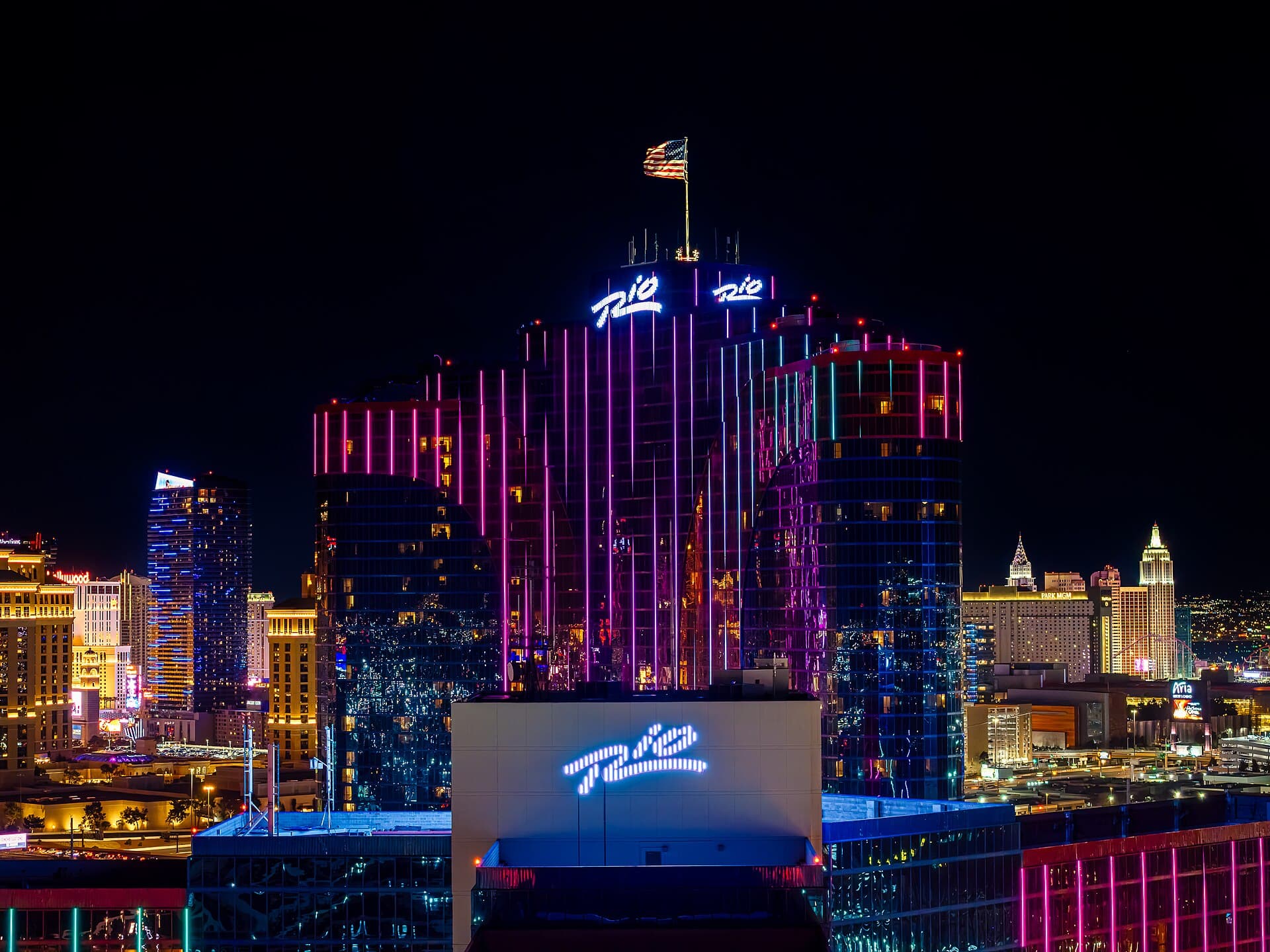Rio All Suite Hotel and Casino (via Wikimedia Commons, CC BY 4.0)