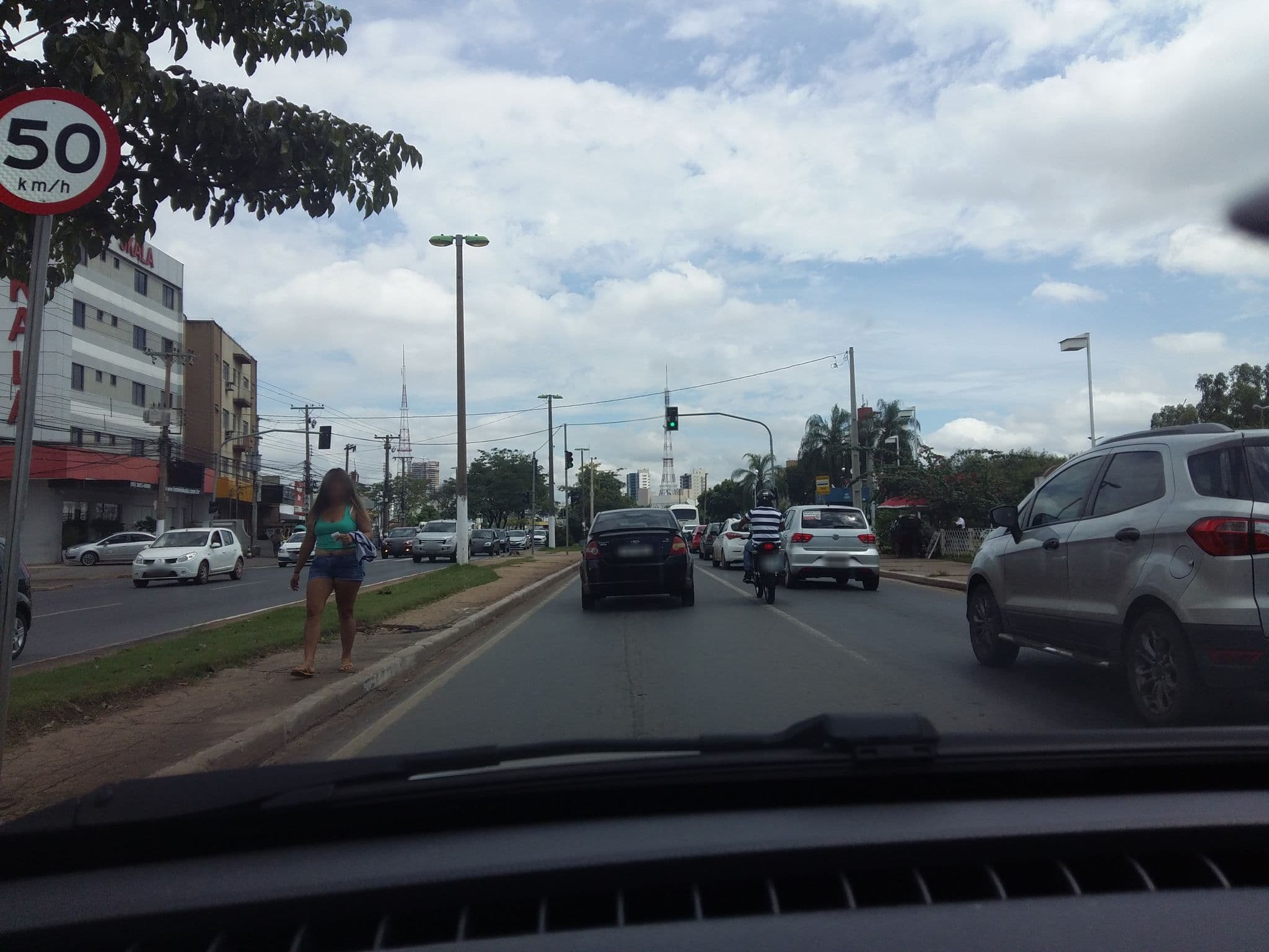 Street view near Hotel Nacional, Cuiabá — © thiagoeriksson (CC BY-SA · Mapillary)